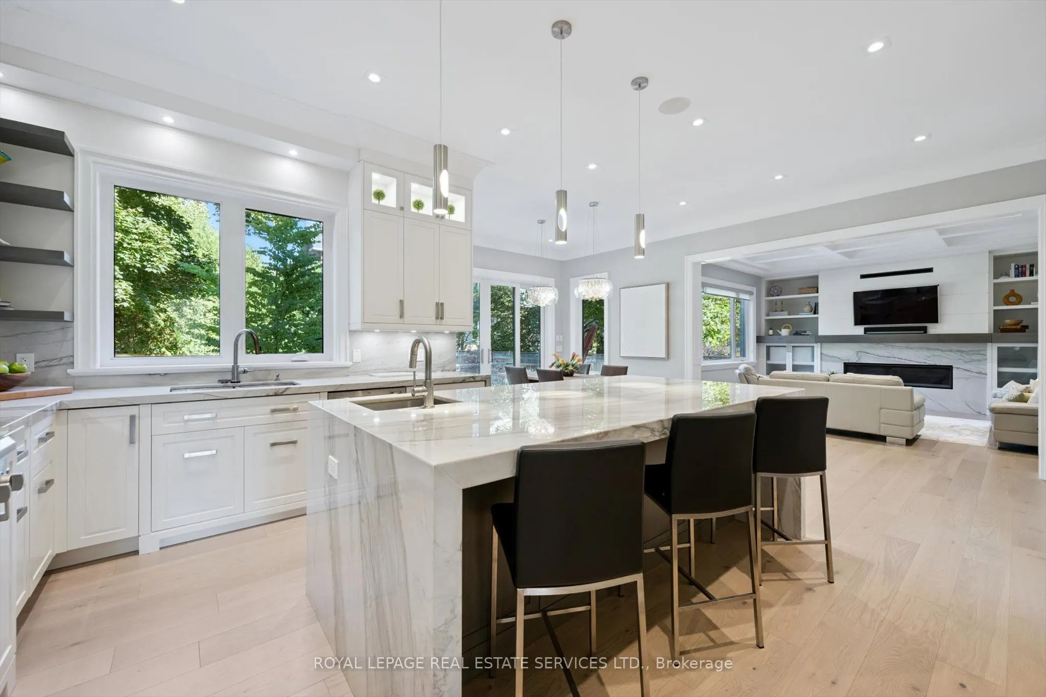 14 Westglen Crescent