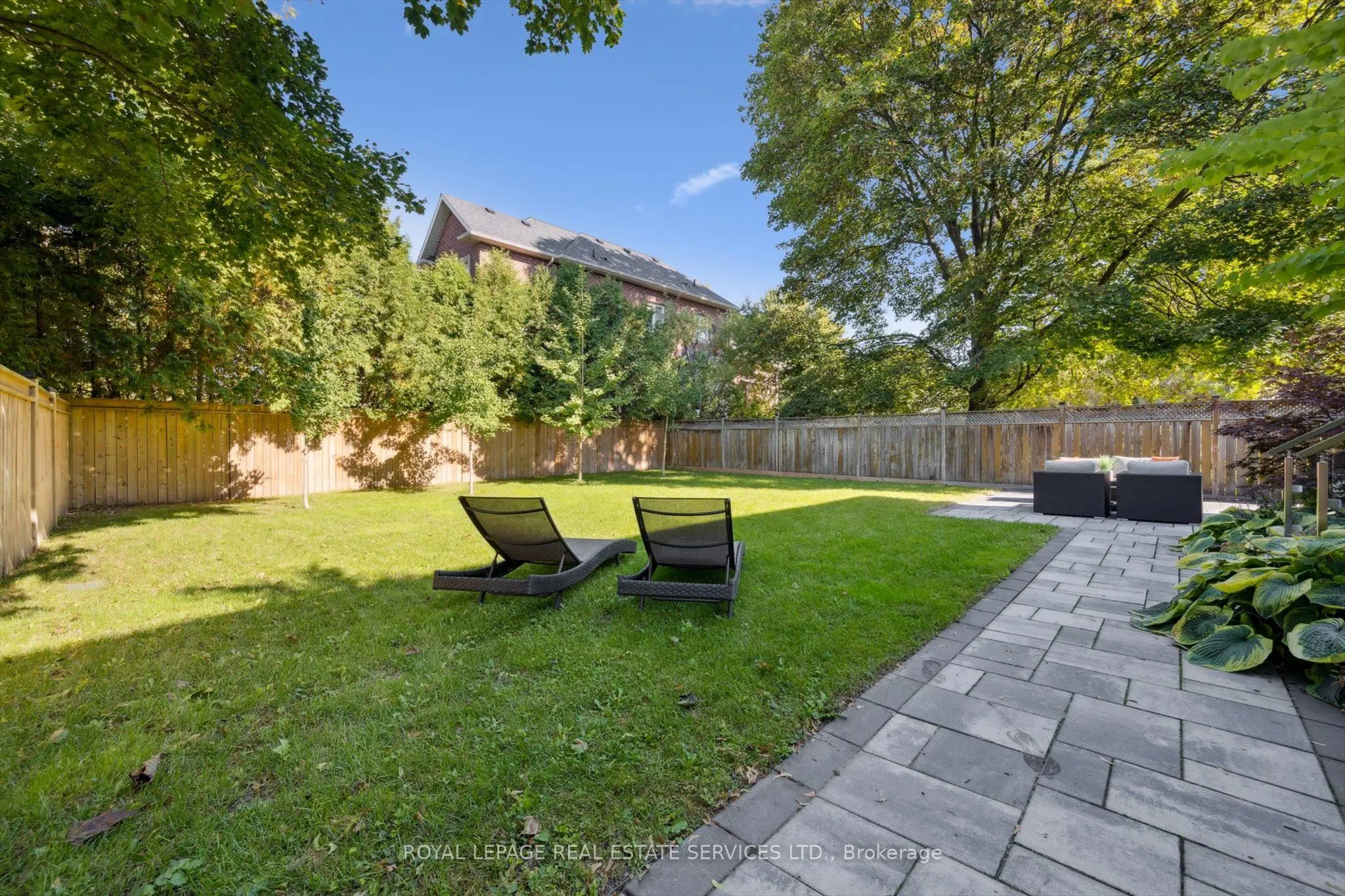 14 Westglen Crescent