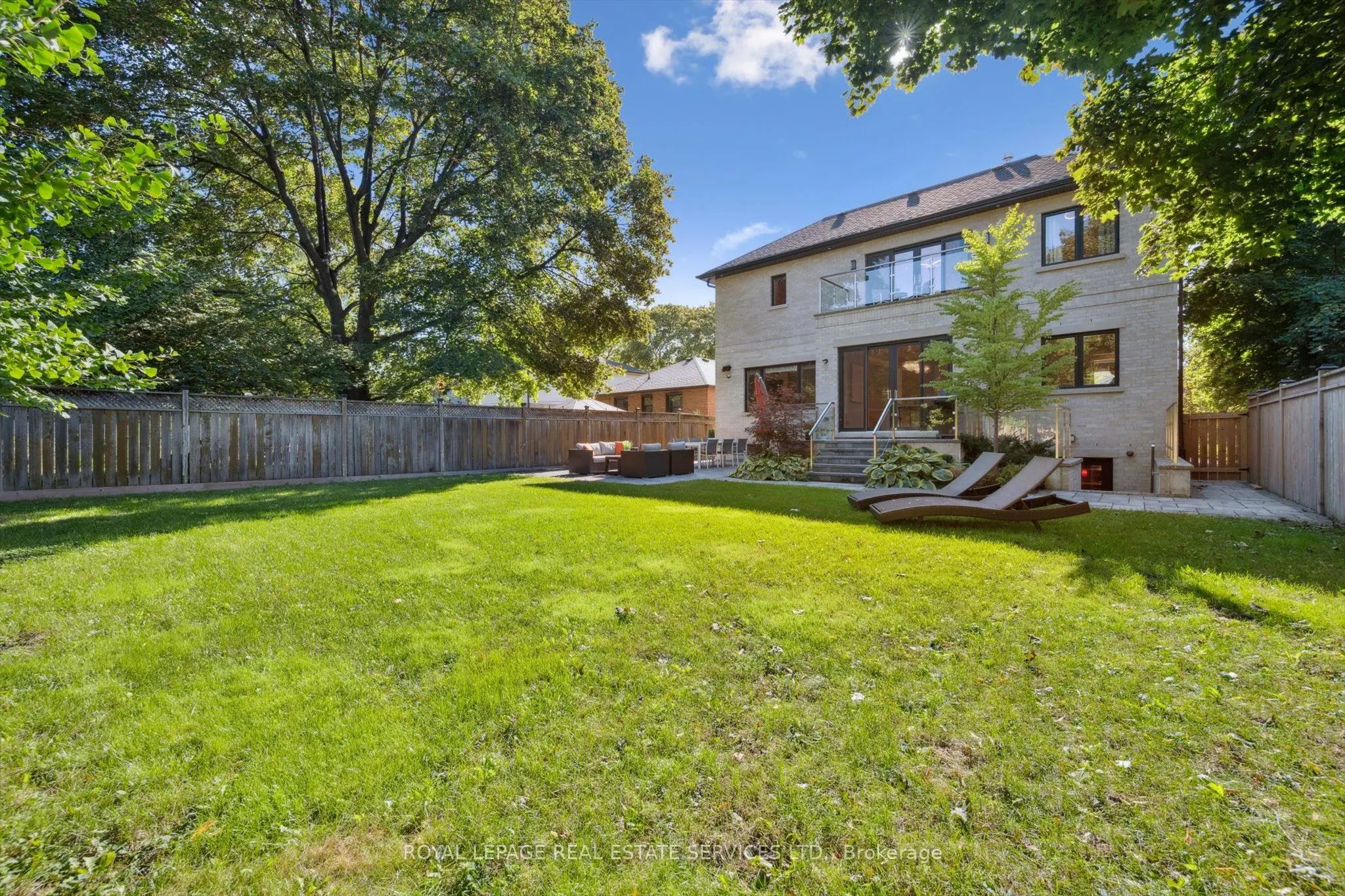 14 Westglen Crescent