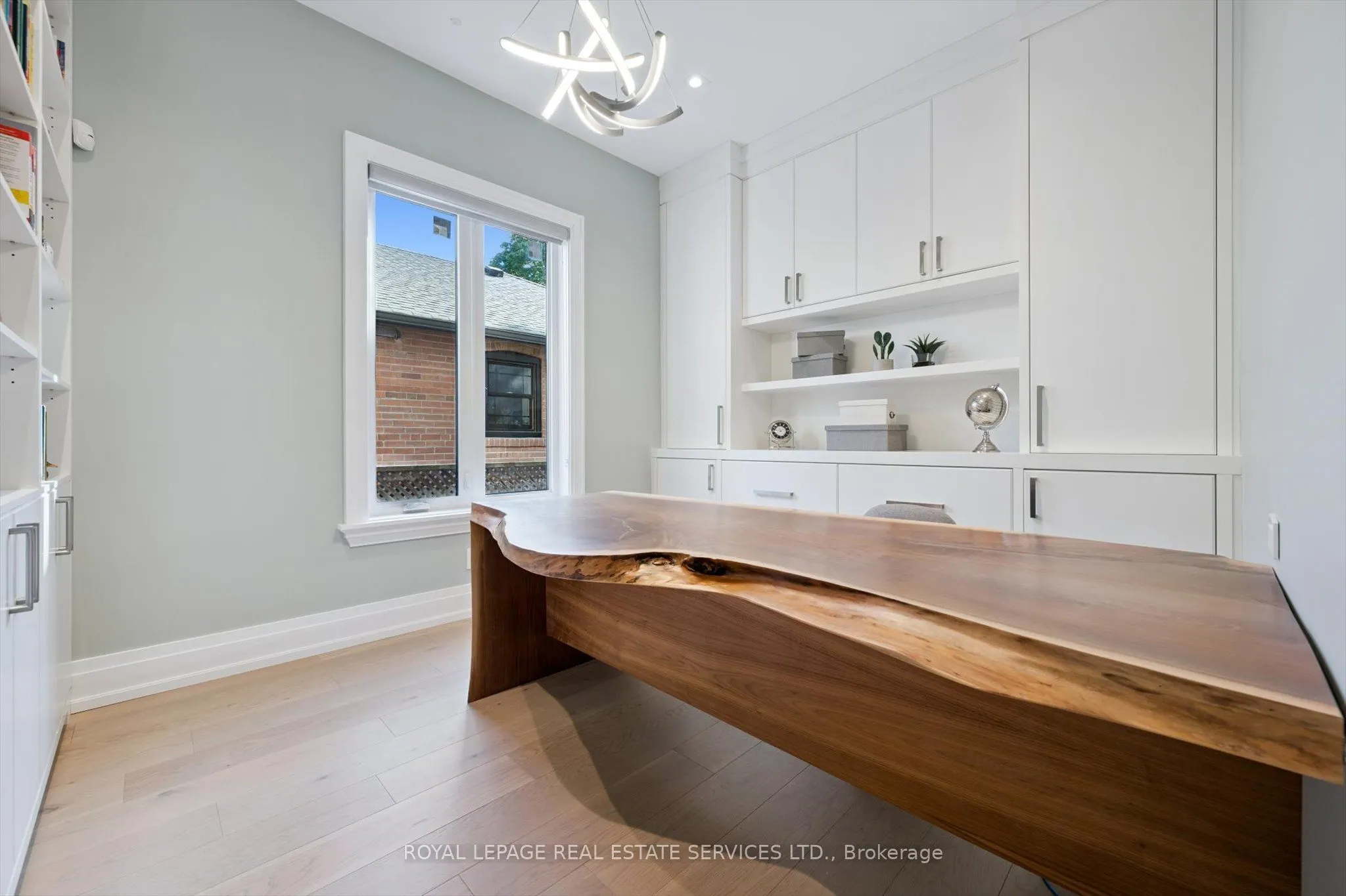 14 Westglen Crescent