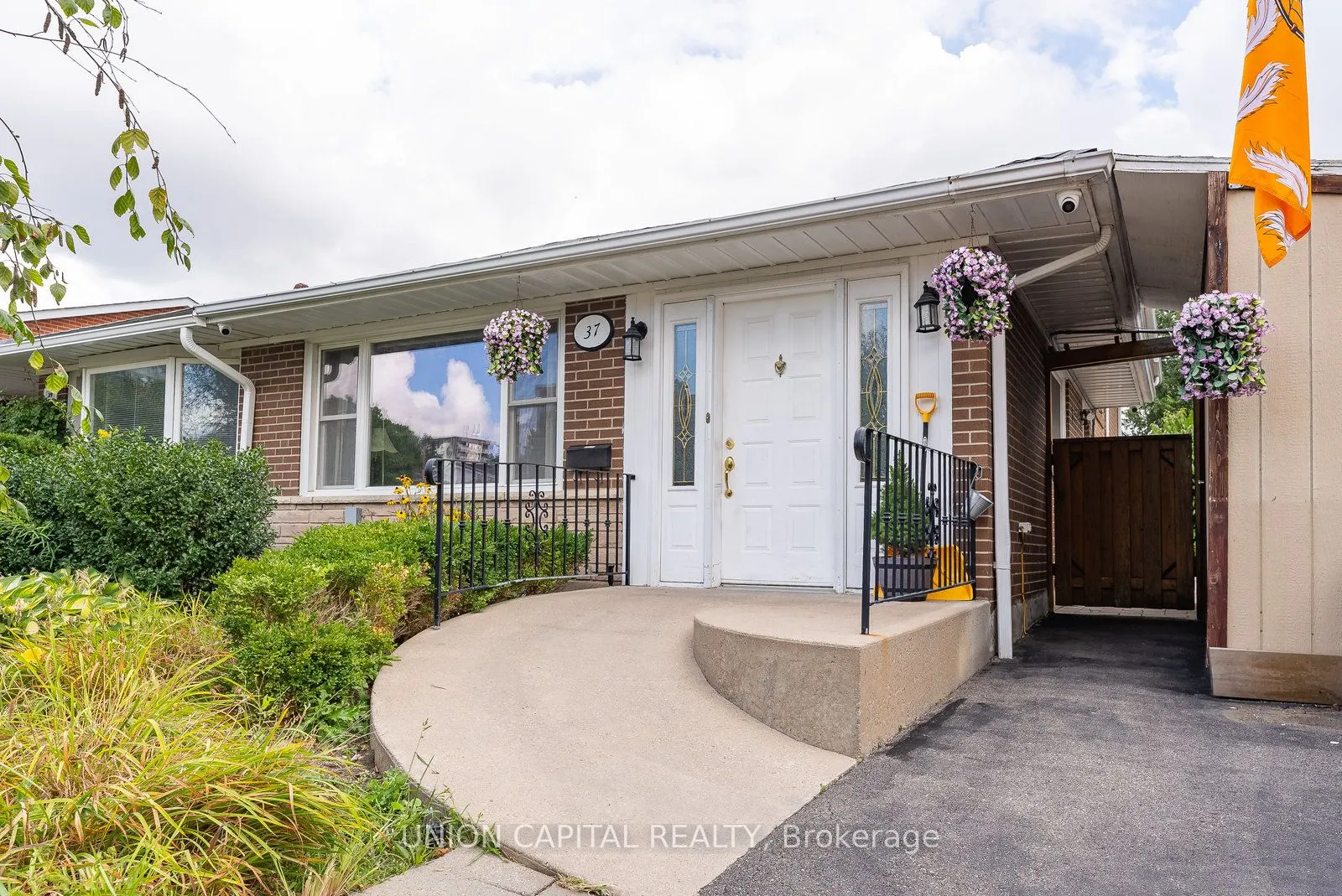 37 Callowhill Drive
