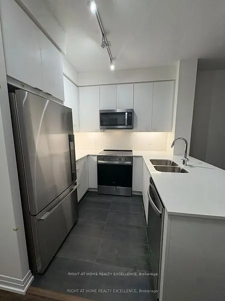 15 Watergarden Drive, #418