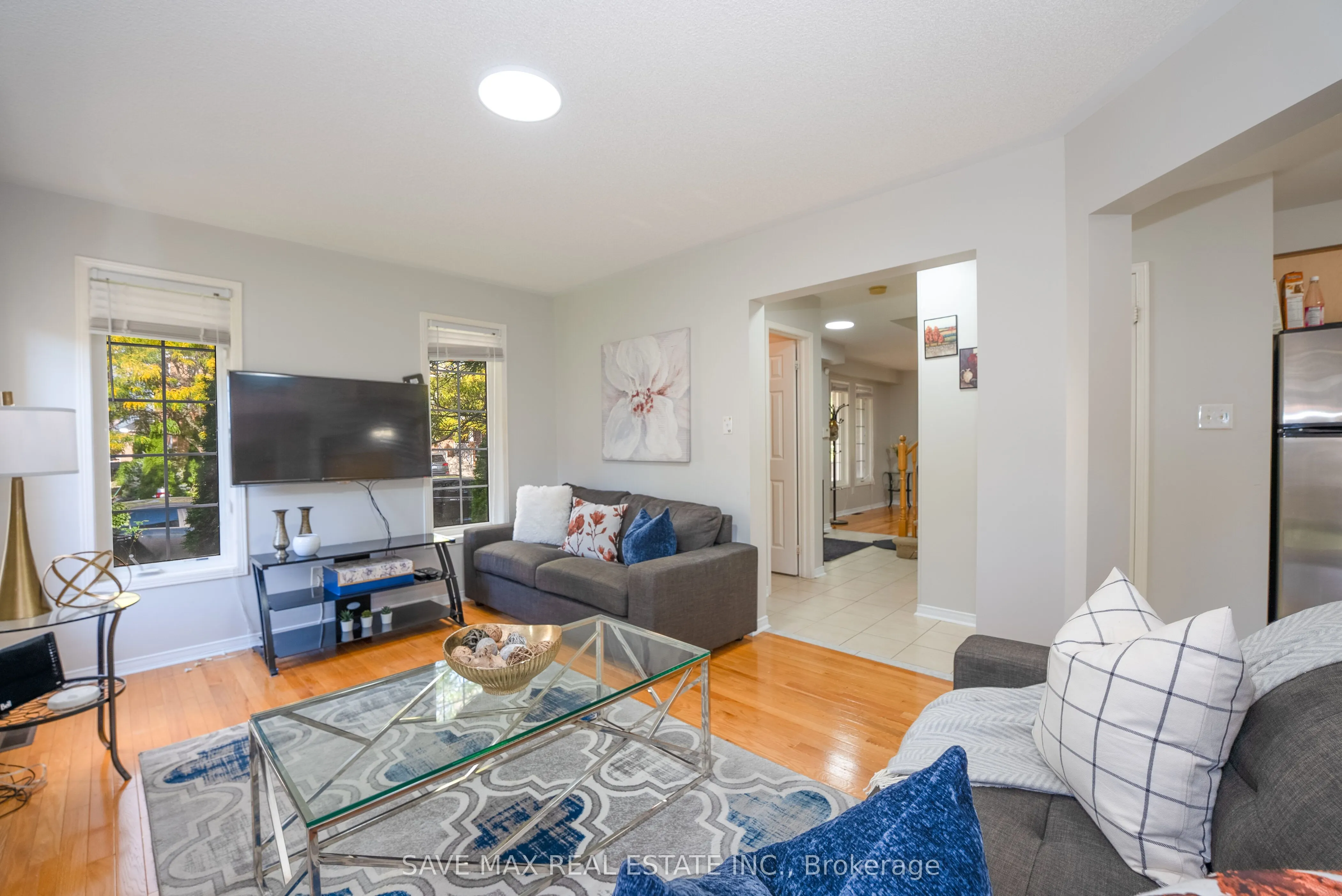 87 Luella Crescent