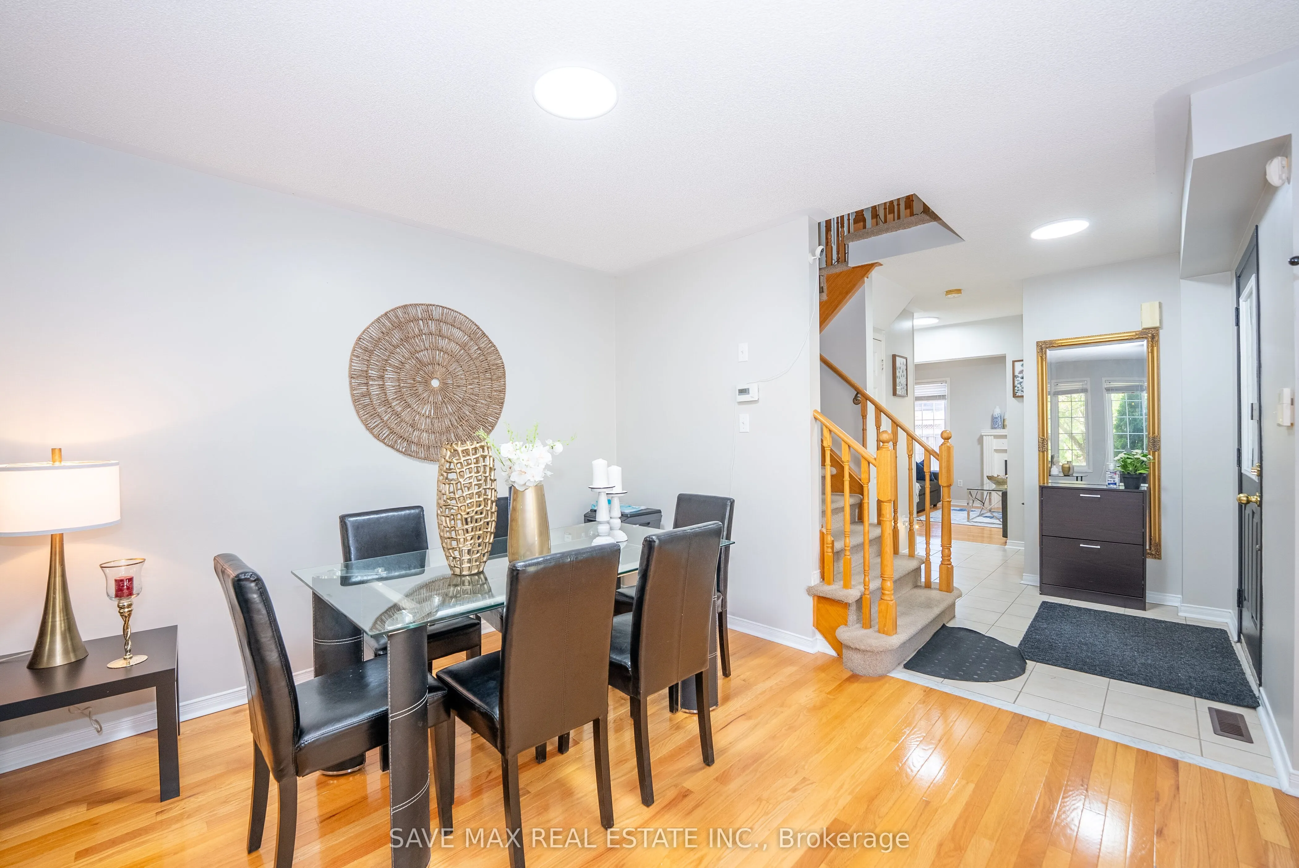 87 Luella Crescent
