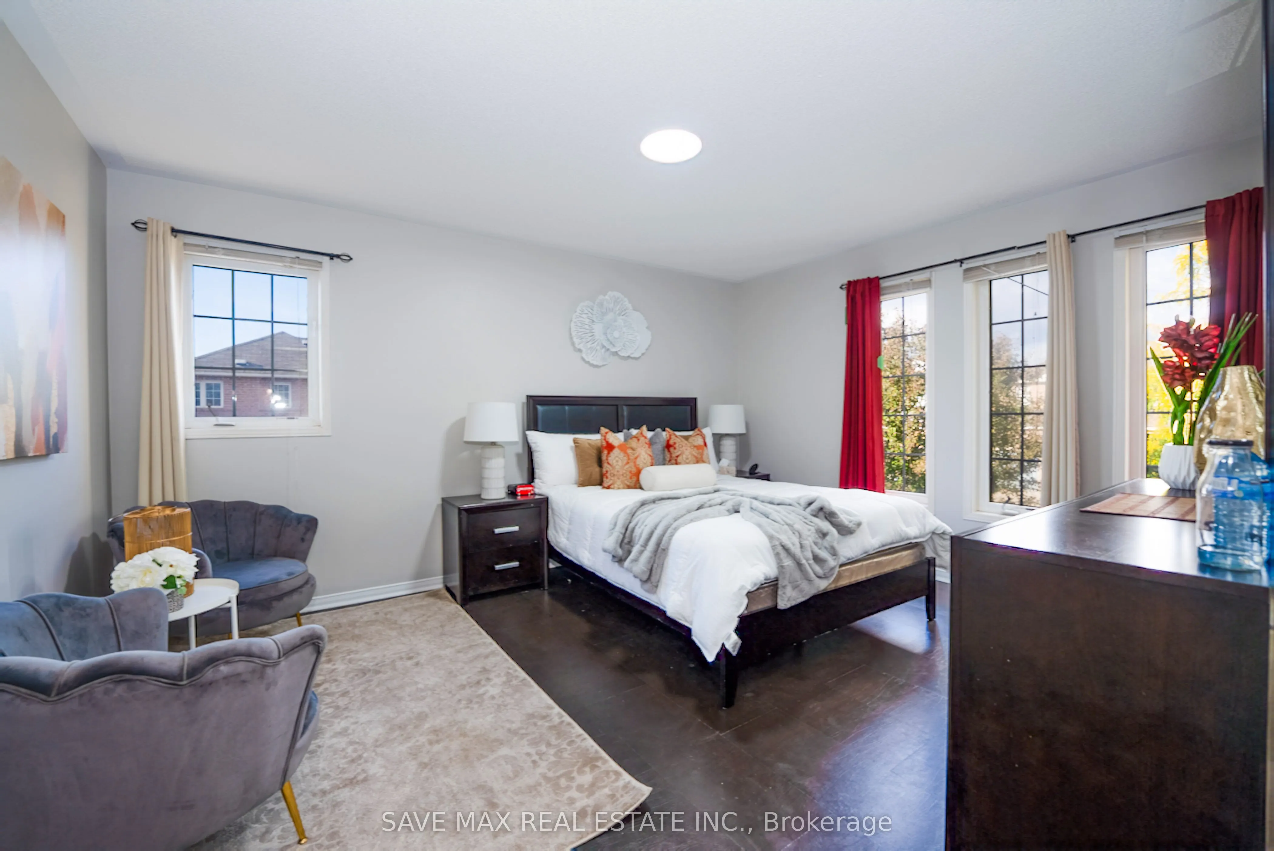 87 Luella Crescent