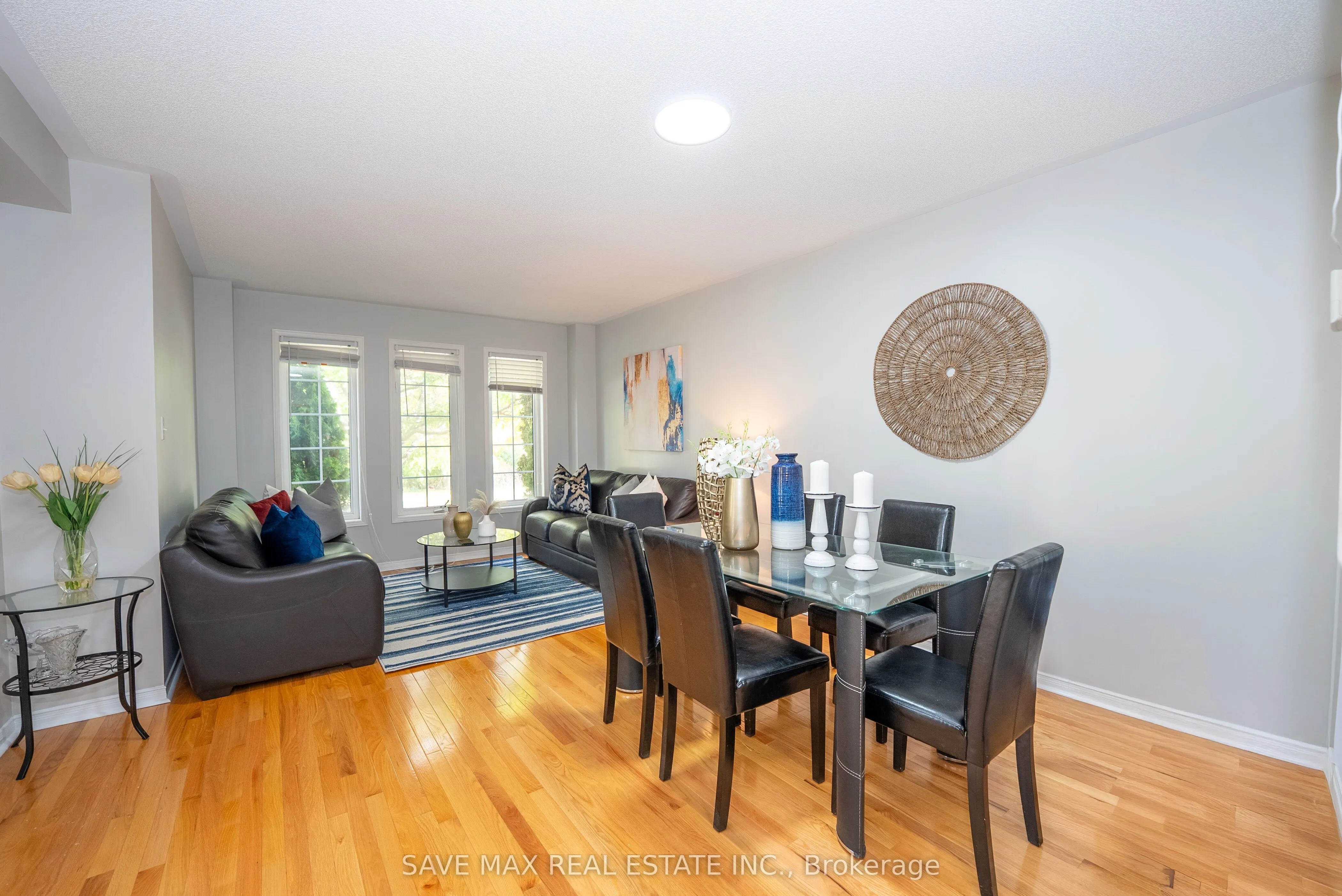 87 Luella Crescent