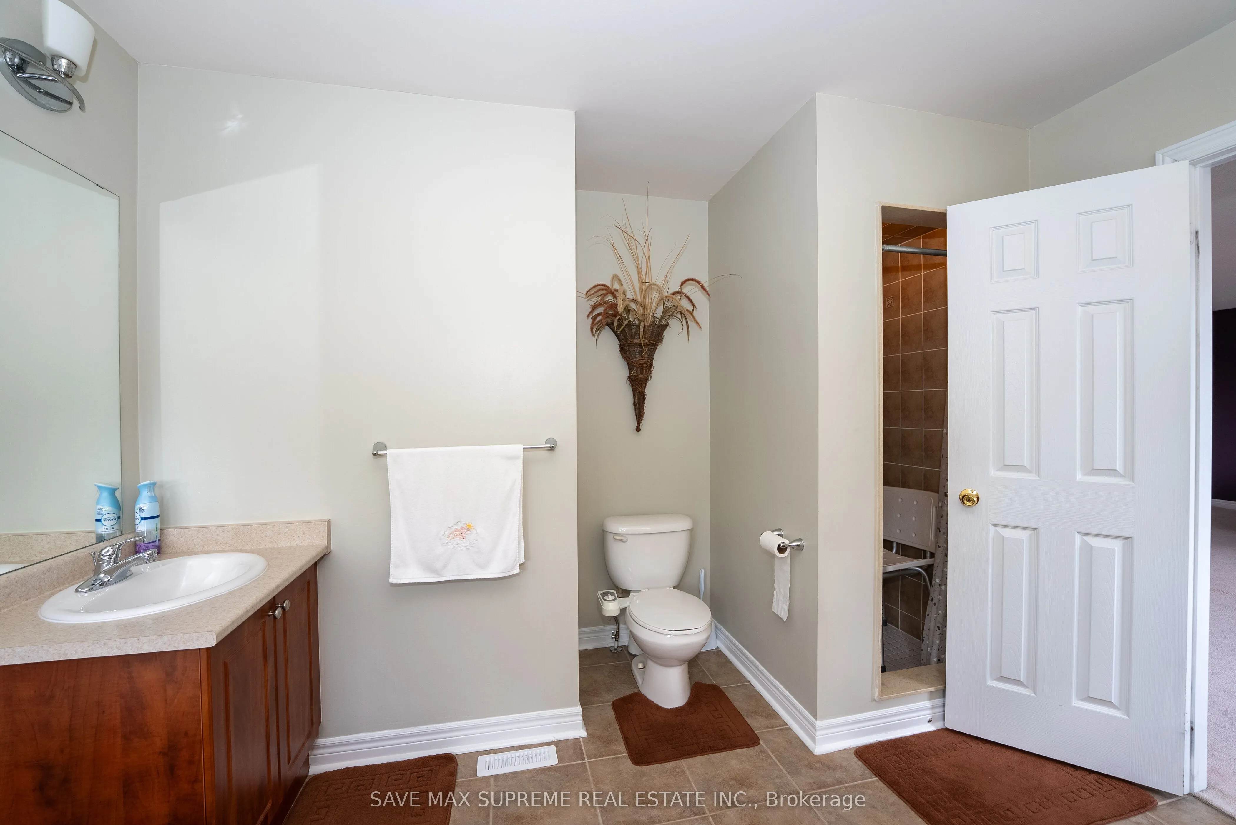 4 Ozark Court