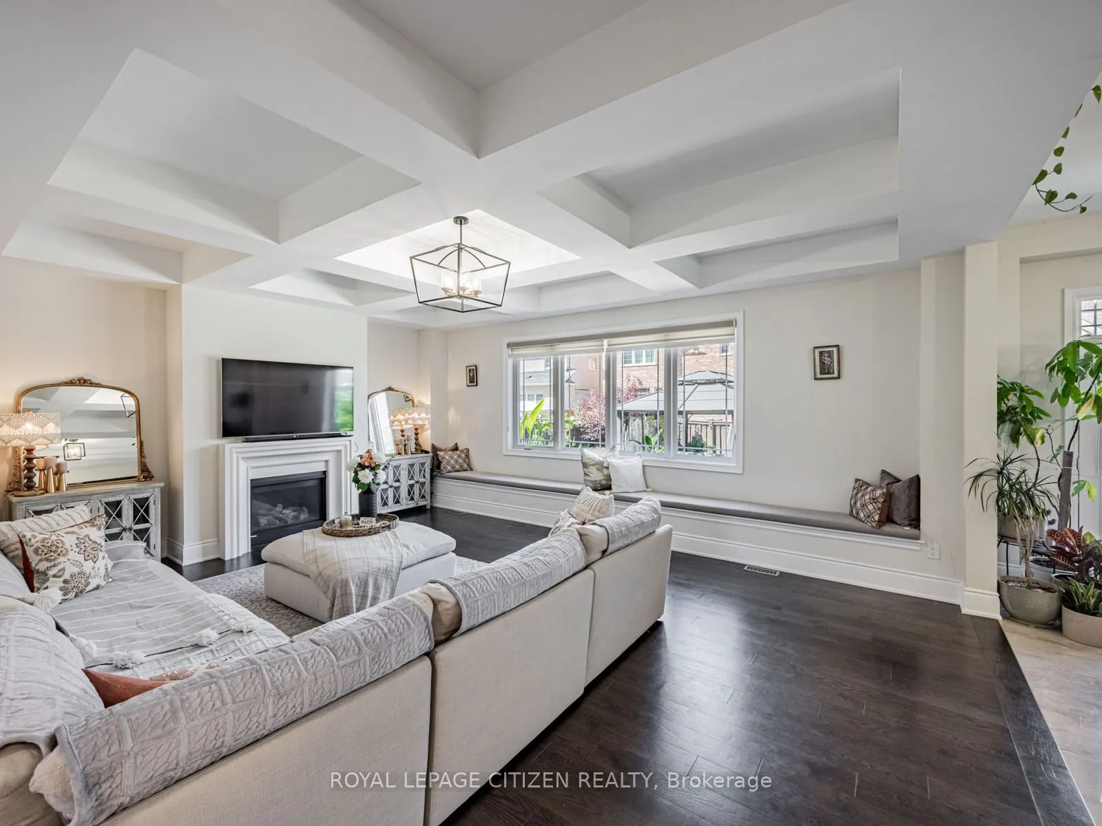 15 Possession Crescent
