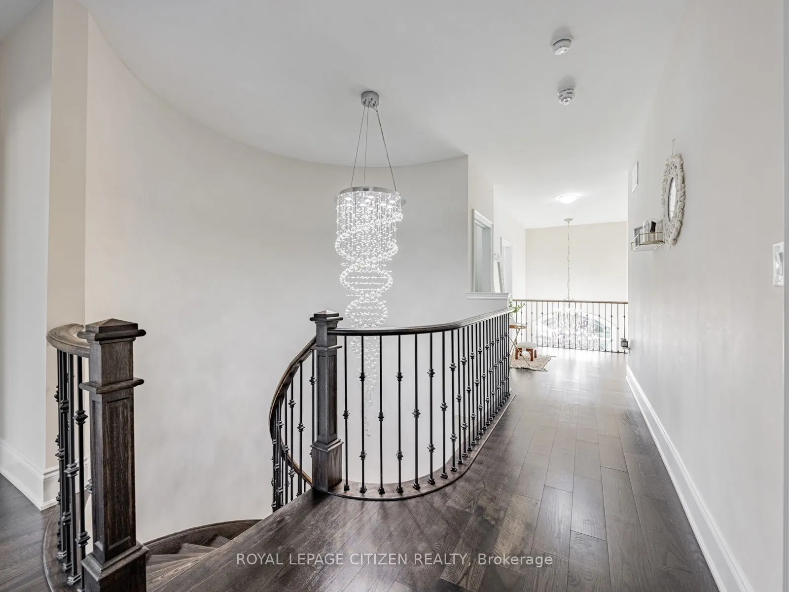 15 Possession Crescent