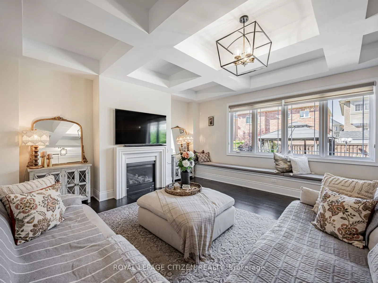 15 Possession Crescent