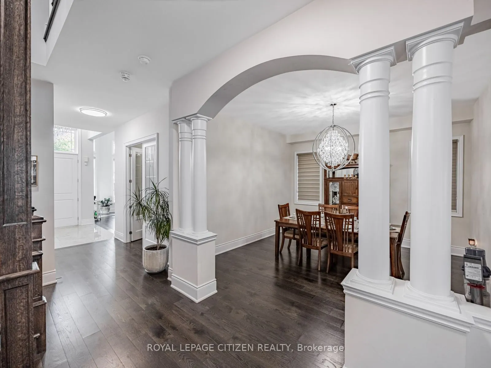 15 Possession Crescent