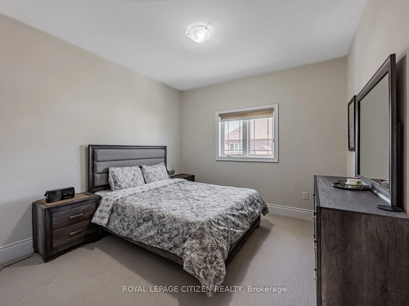15 Possession Crescent
