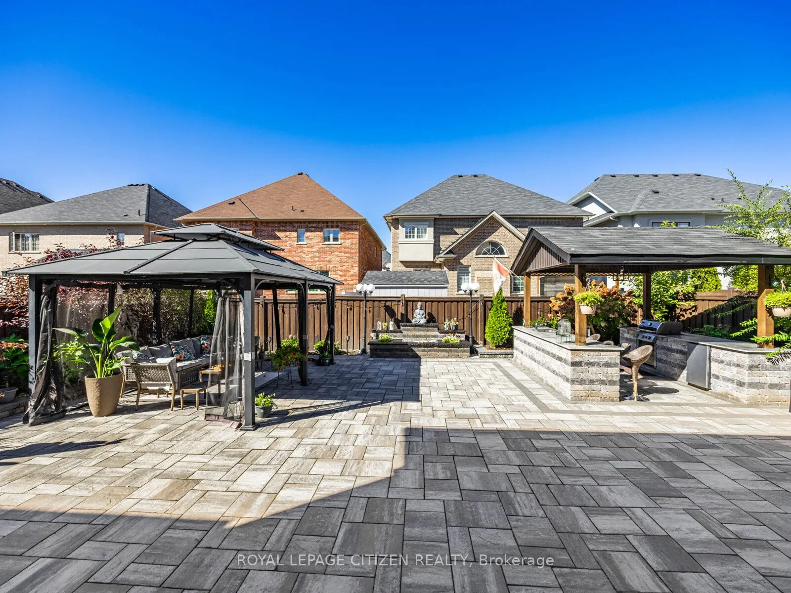 15 Possession Crescent