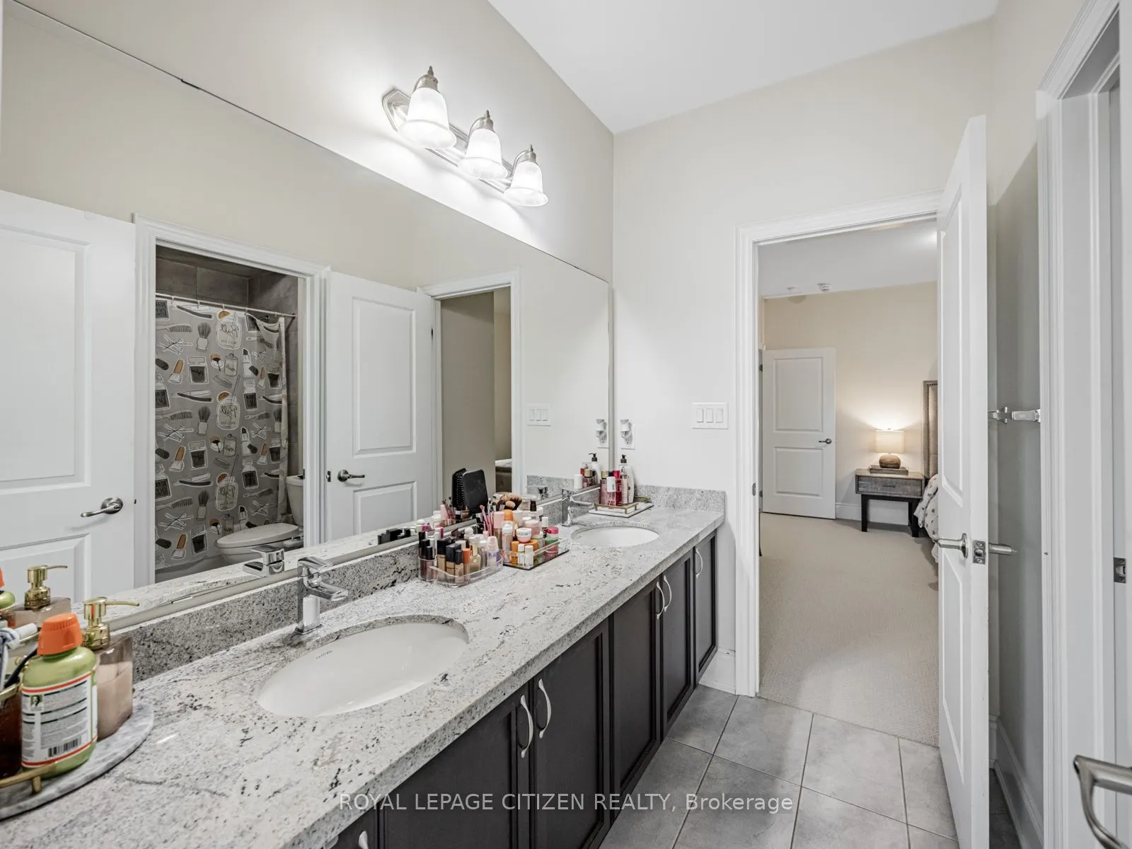 15 Possession Crescent