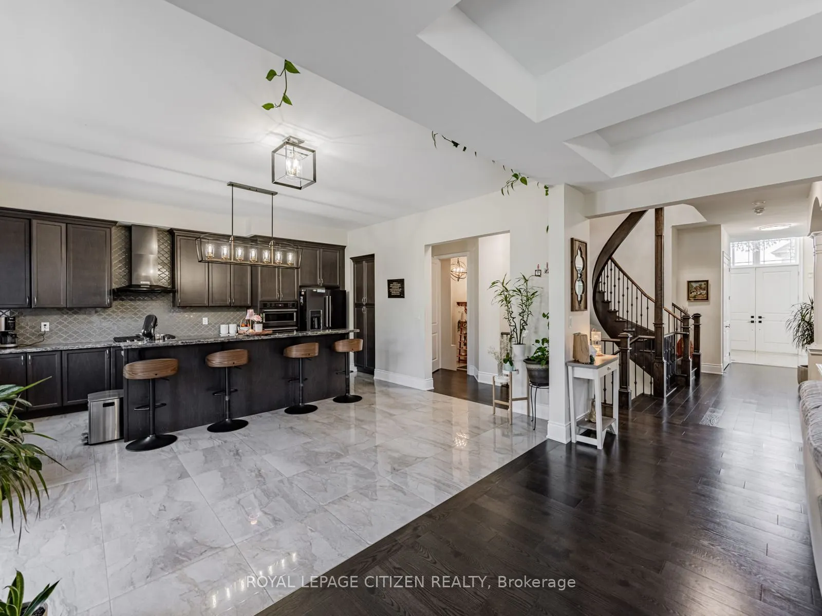 15 Possession Crescent