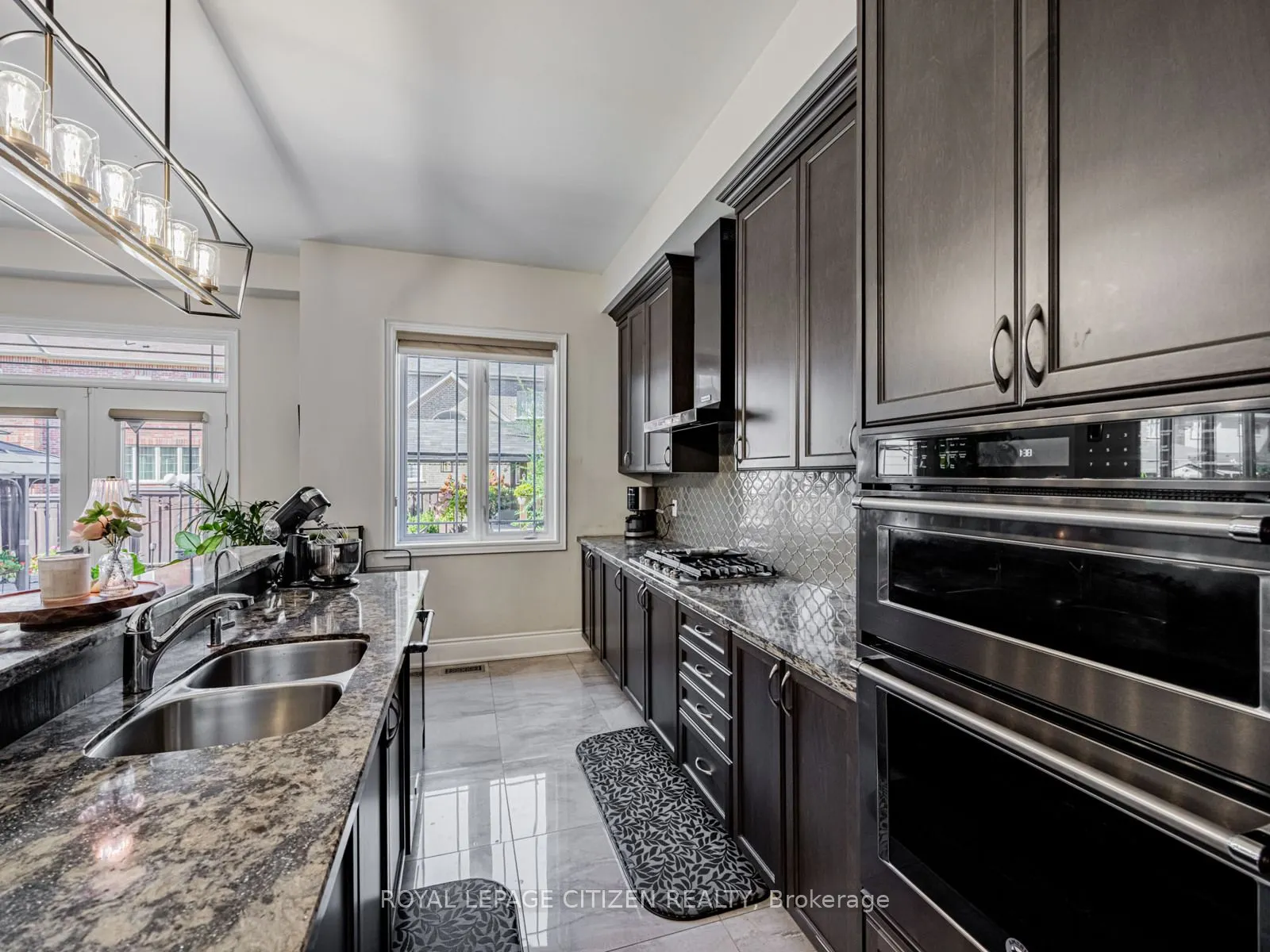 15 Possession Crescent