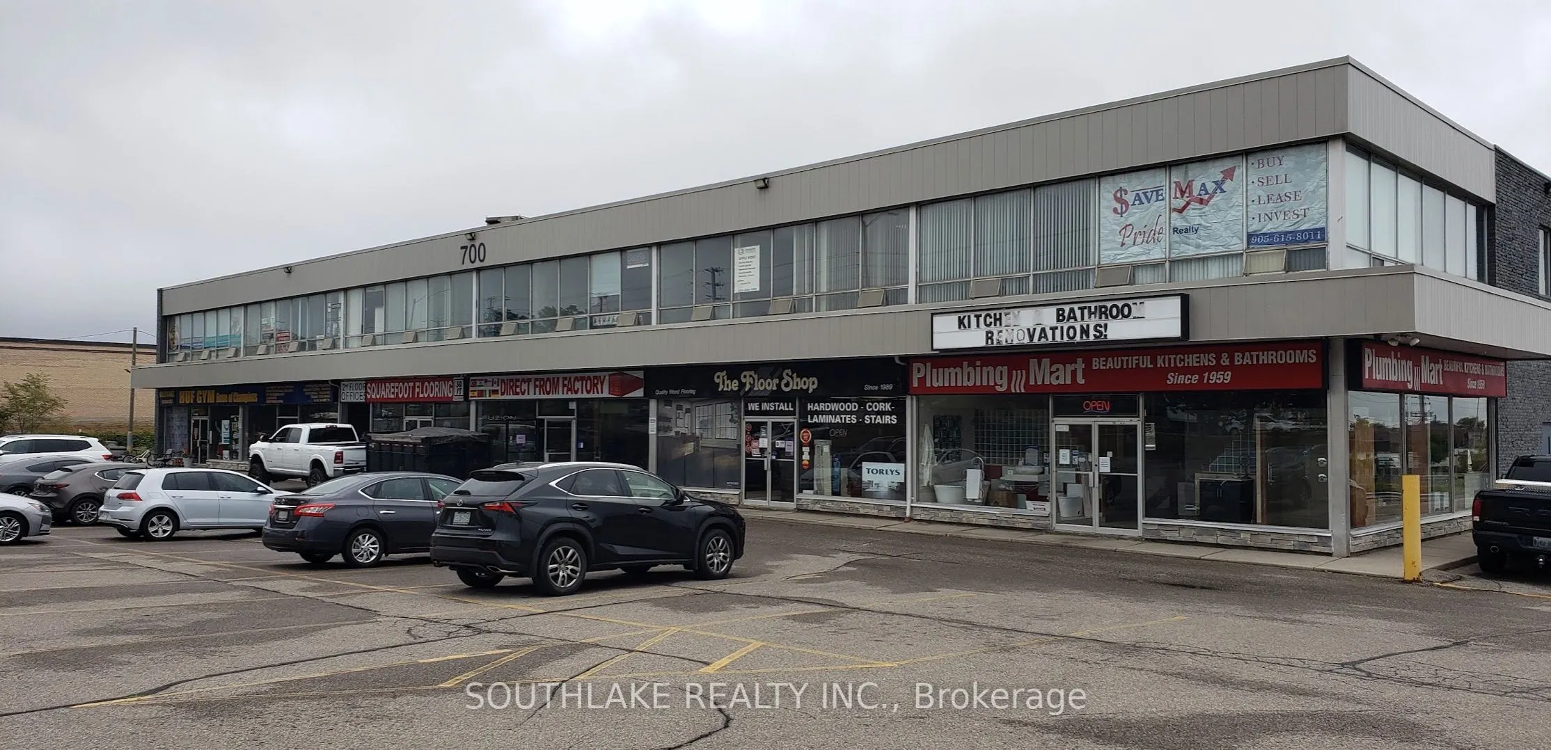 700 Dundas Street E, #203A