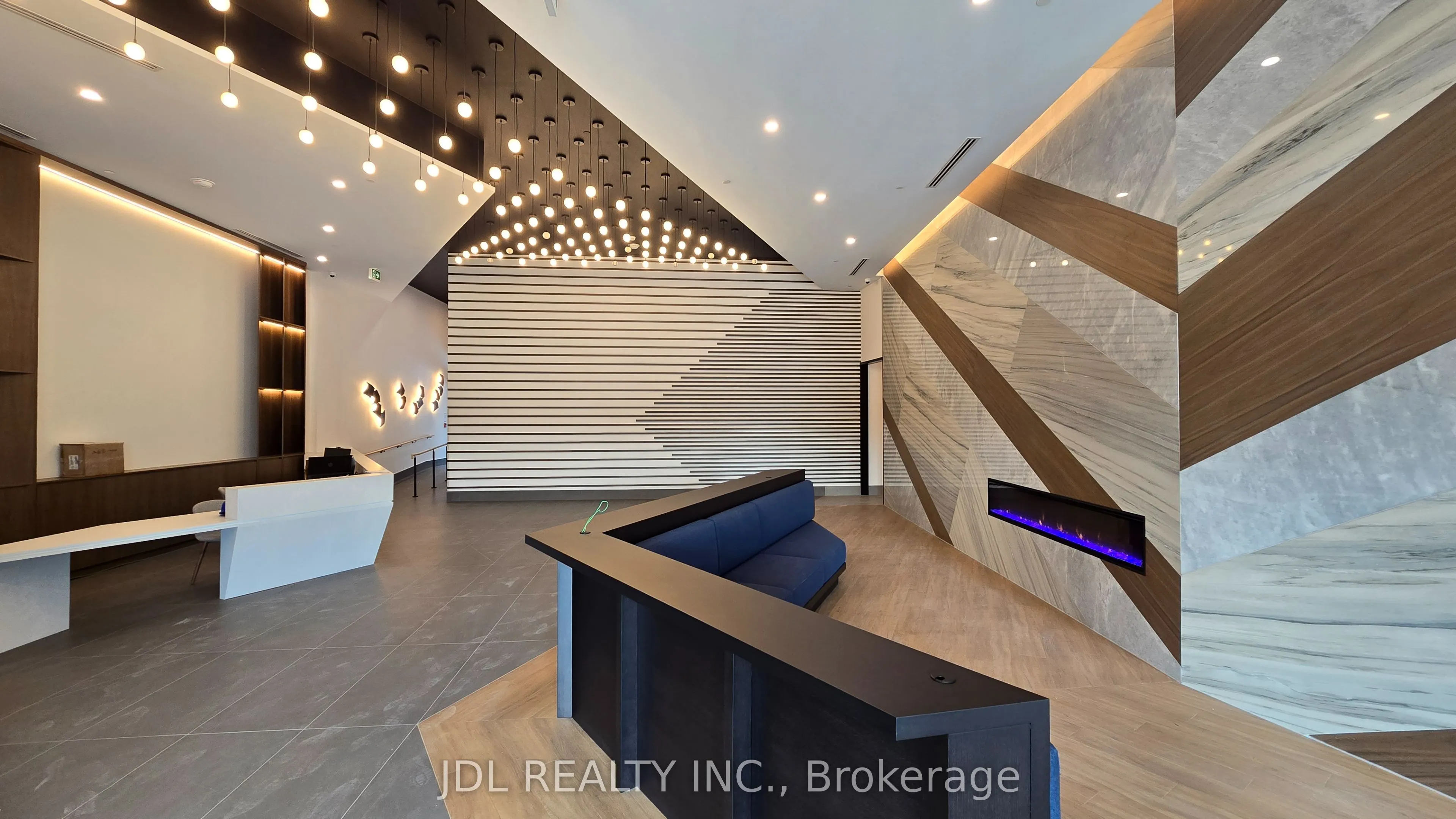 1037 The Queensway