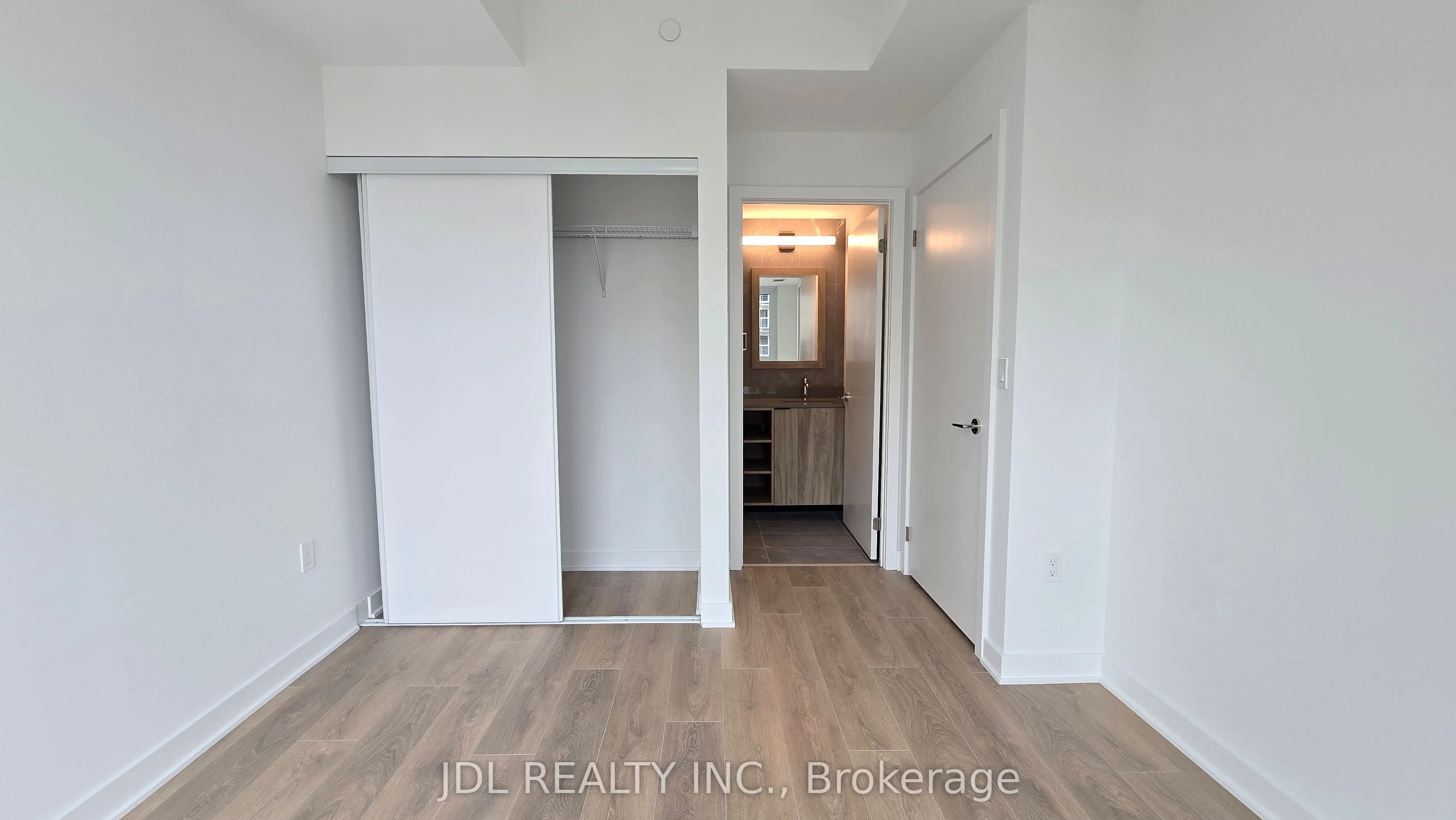 1037 The Queensway