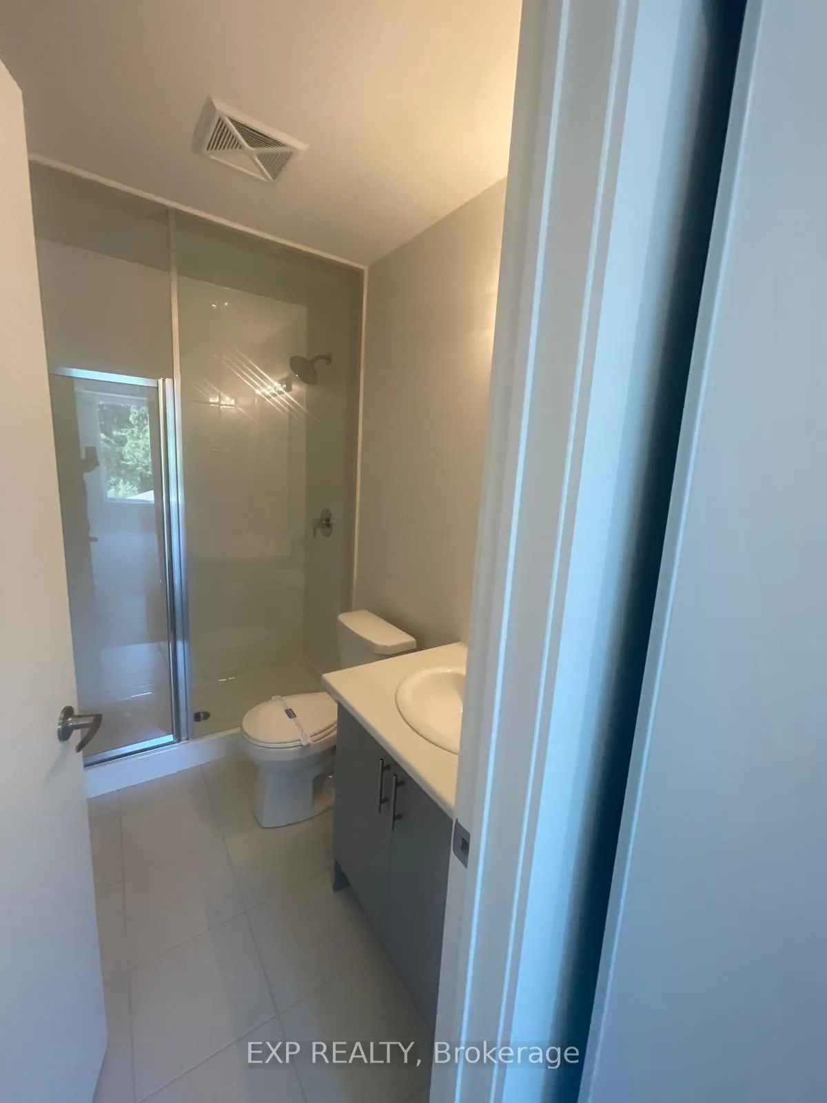 3538 Colonial Drive, #21