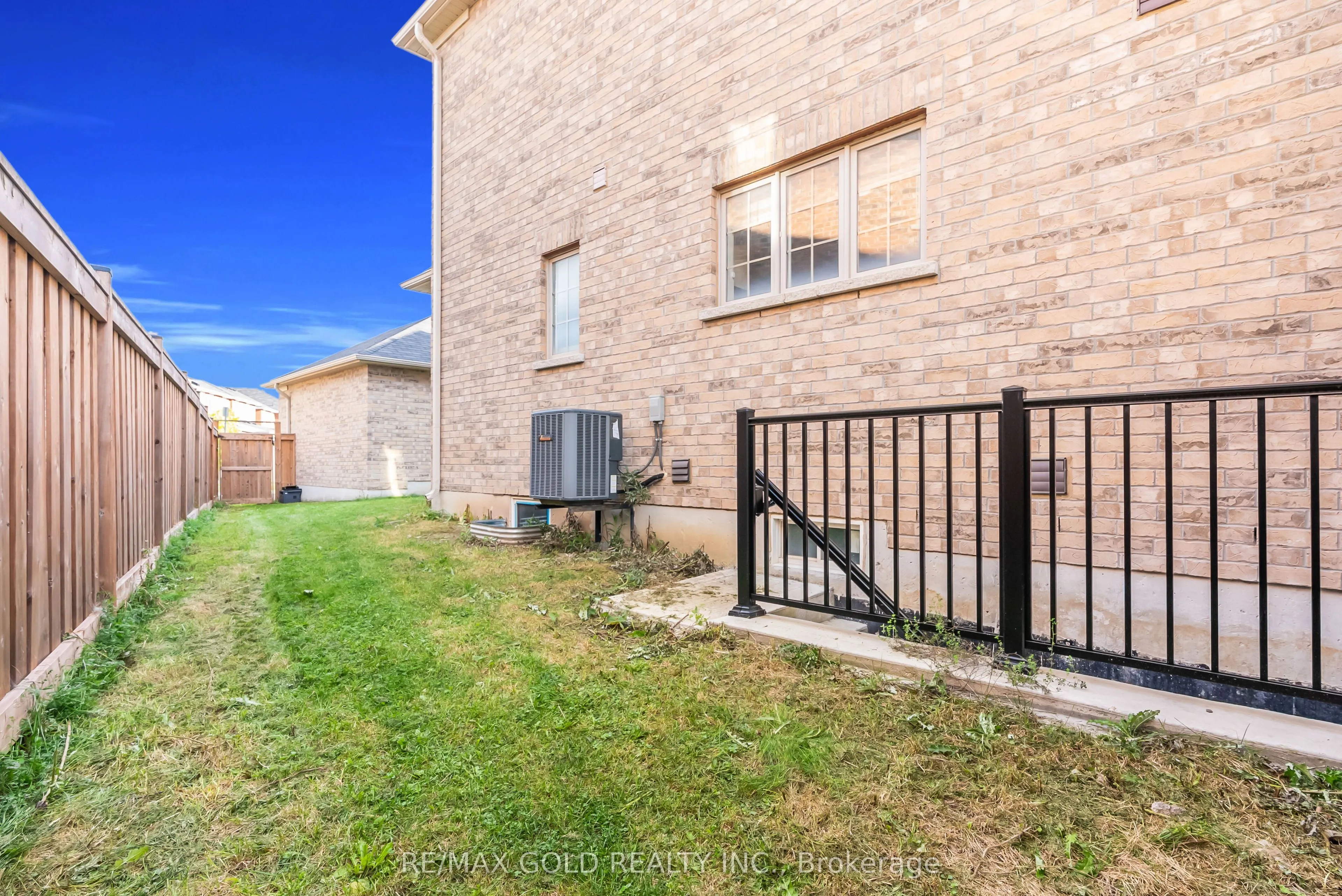 158 Etheridge Avenue