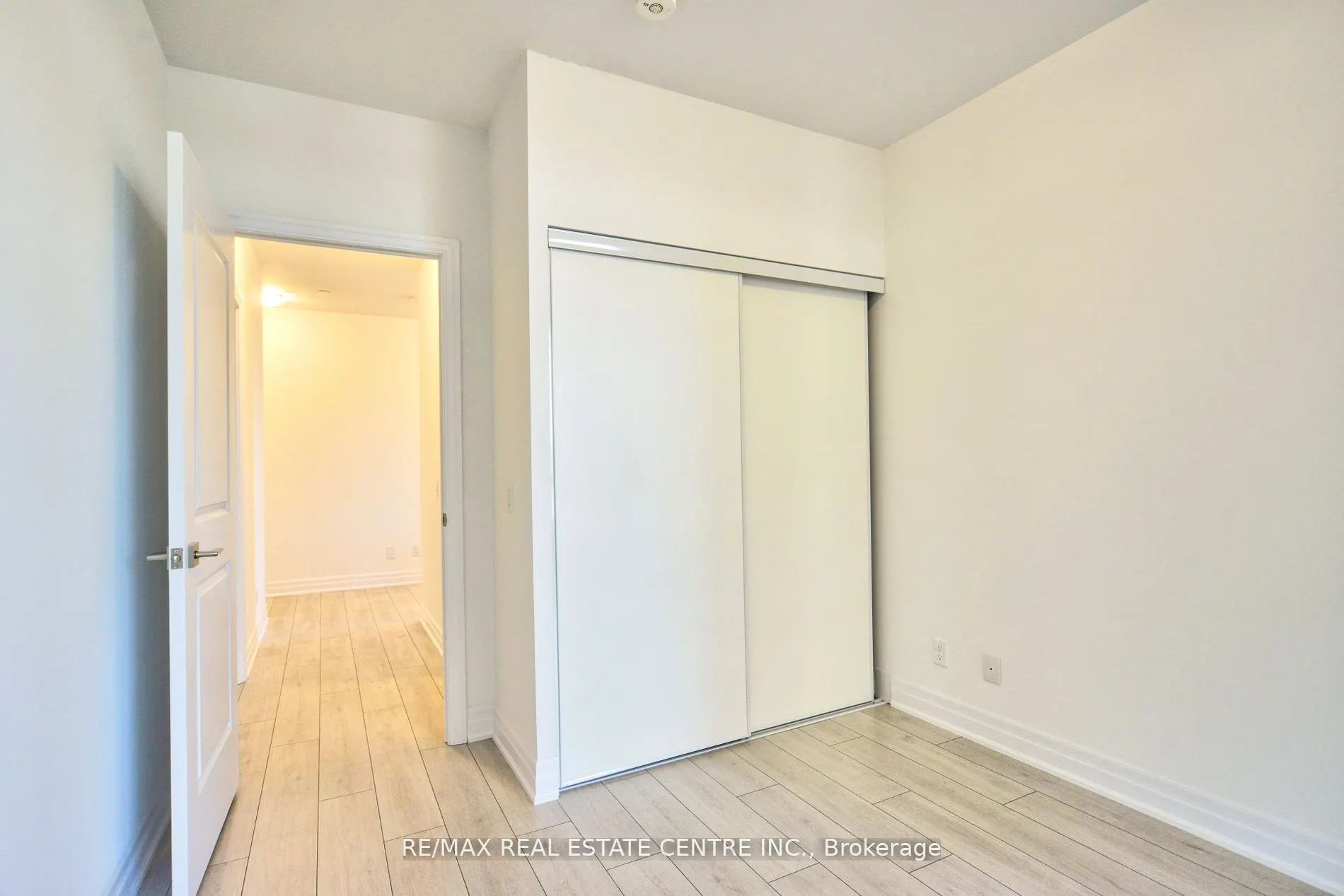 30 Elm Drive W, #208
