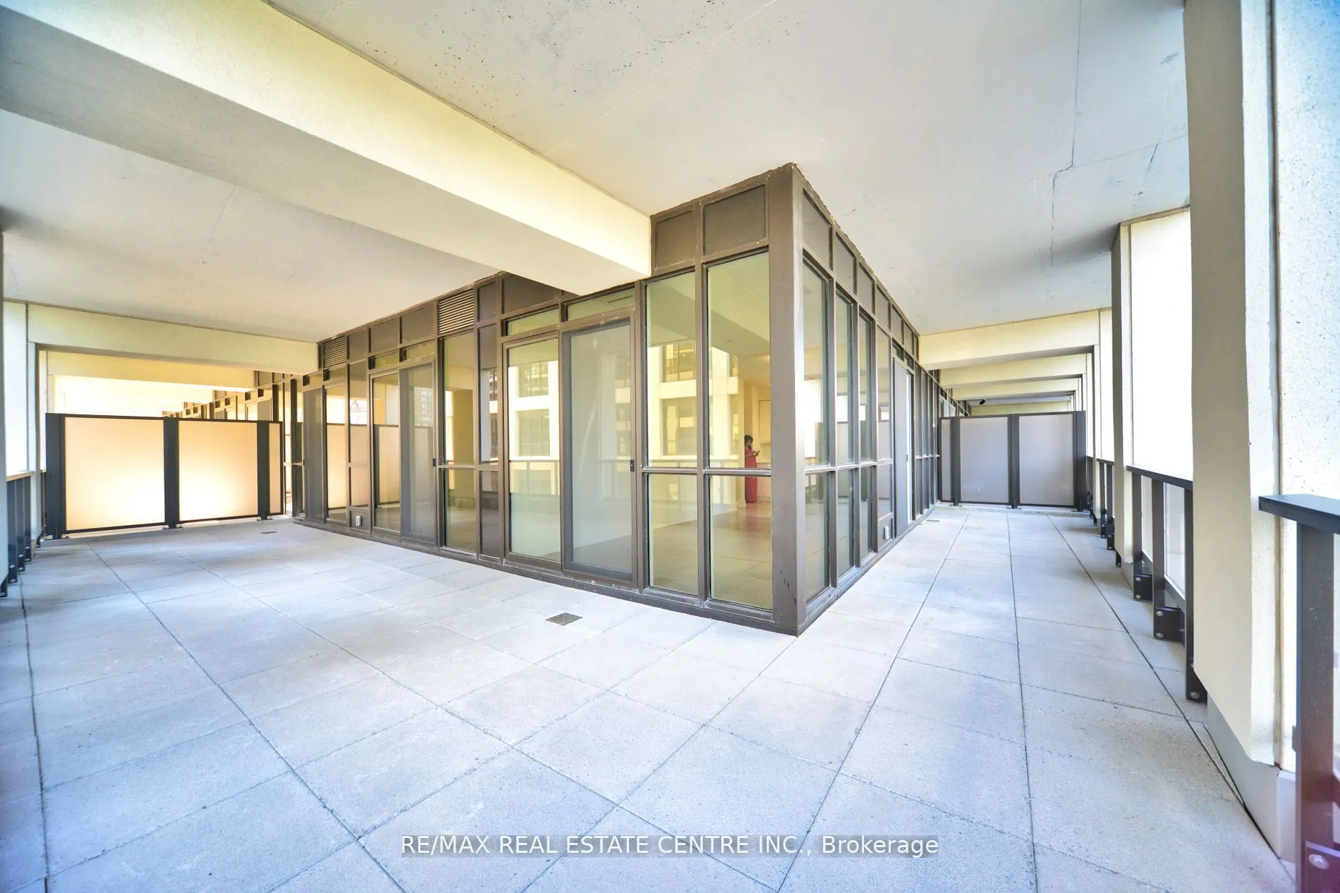 30 Elm Drive W, #208