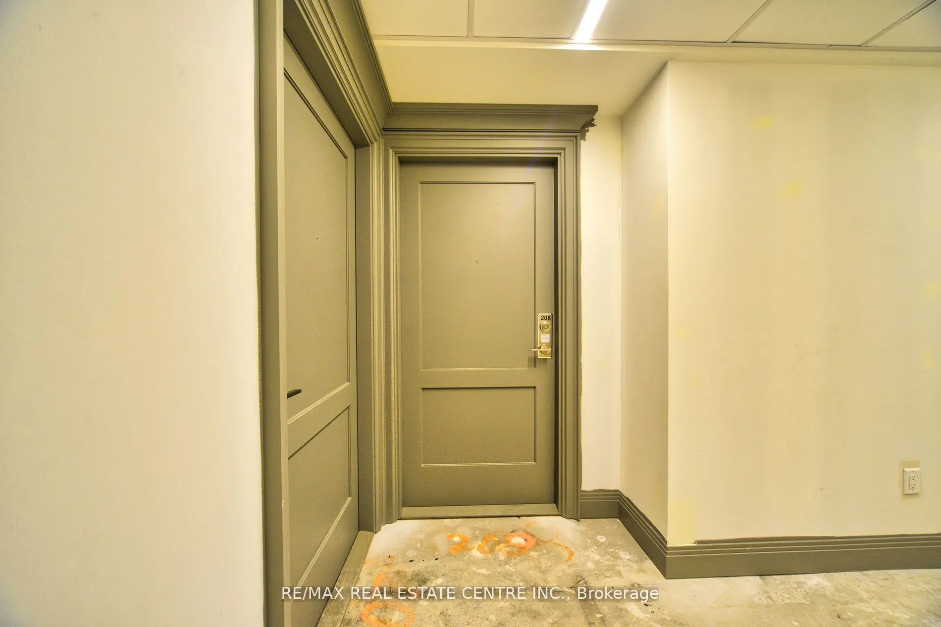 30 Elm Drive W, #208