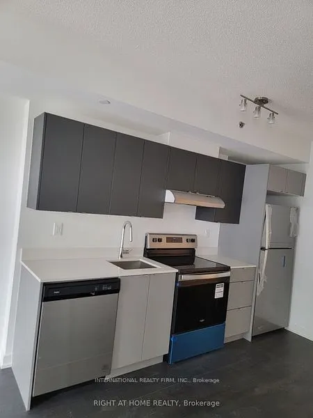 3200 Dakota Common, #B502