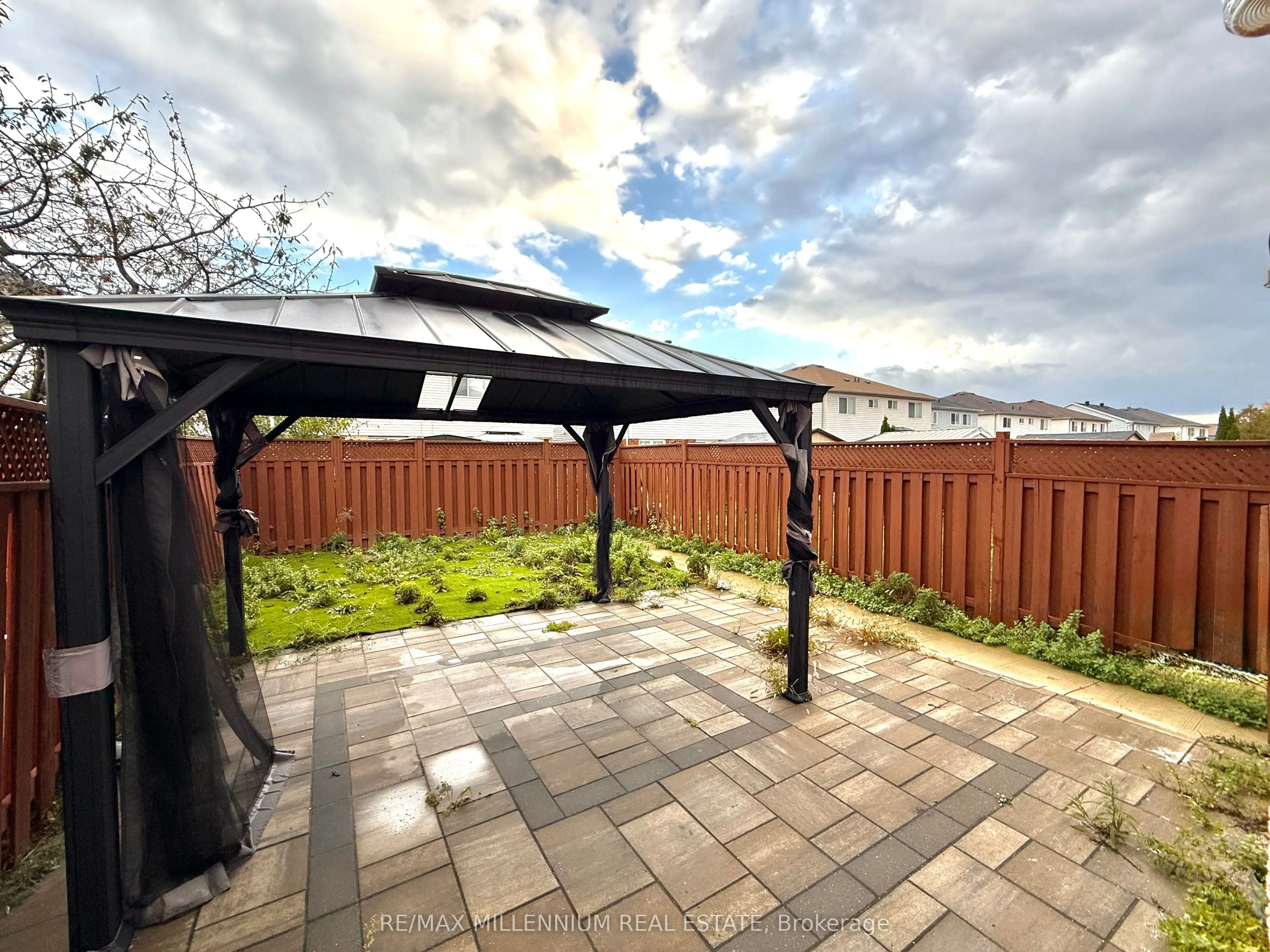 163 Willow park dR Drive