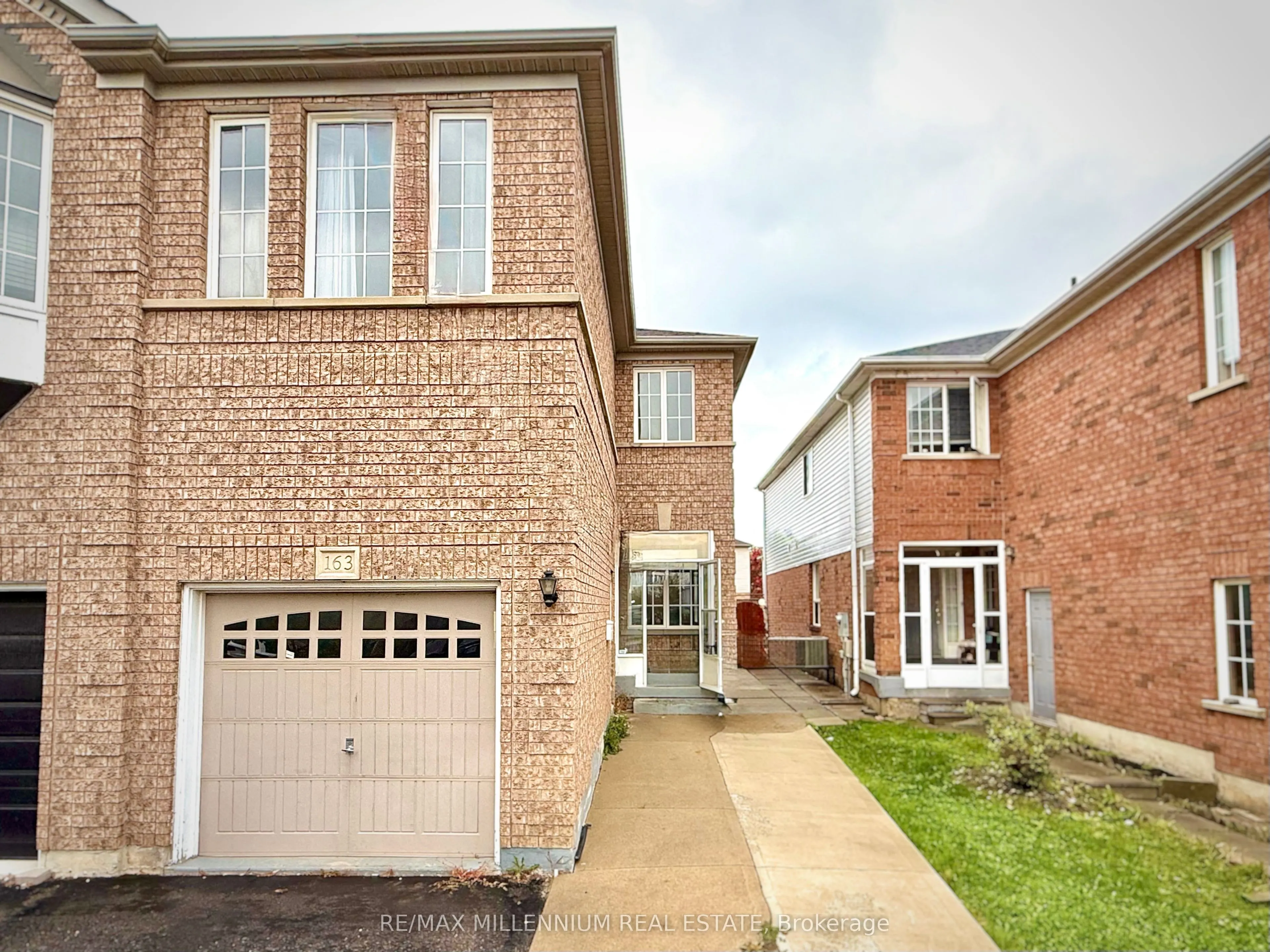 163 Willow park dR Drive