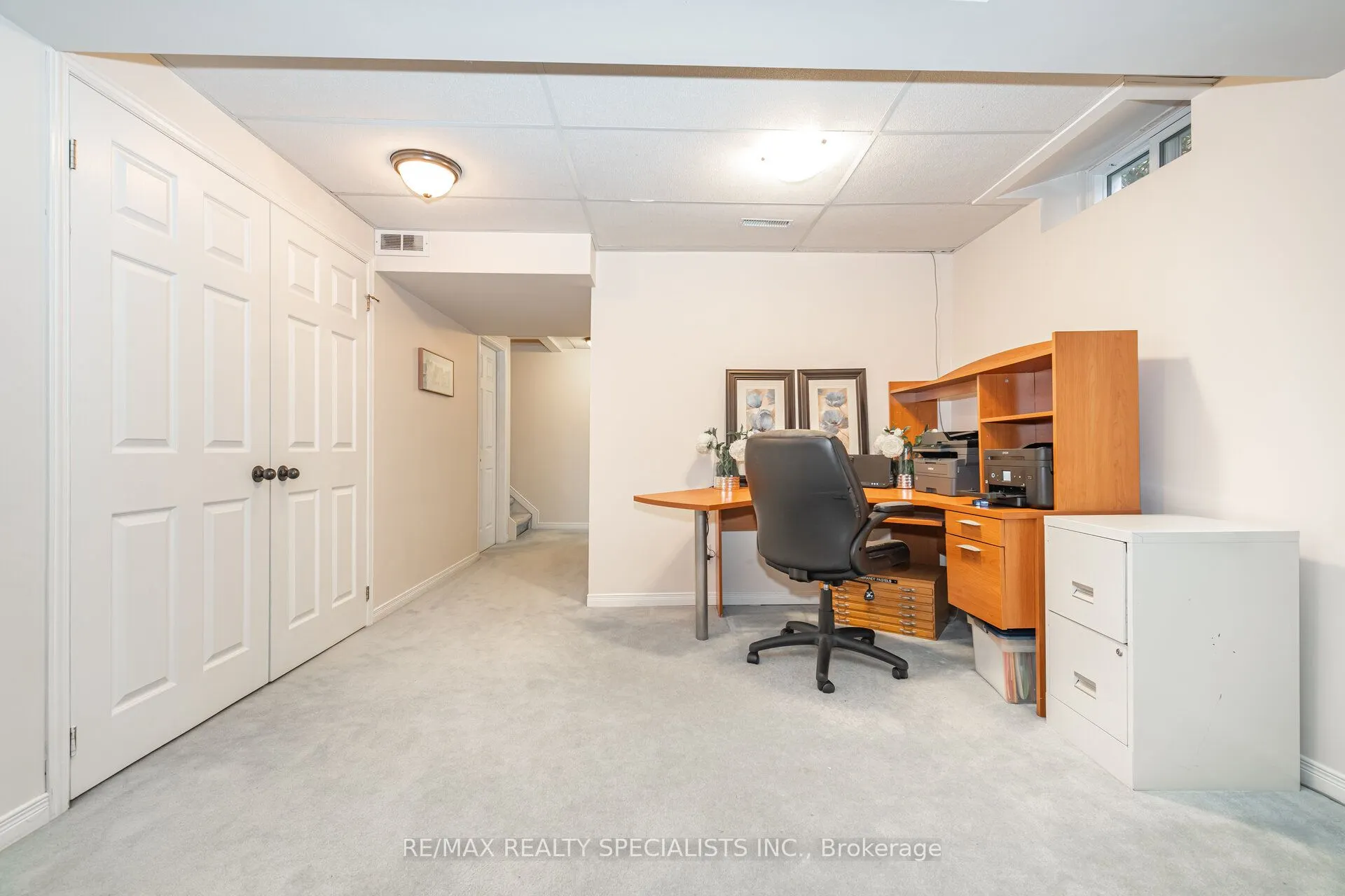 16 Wooliston Crescent