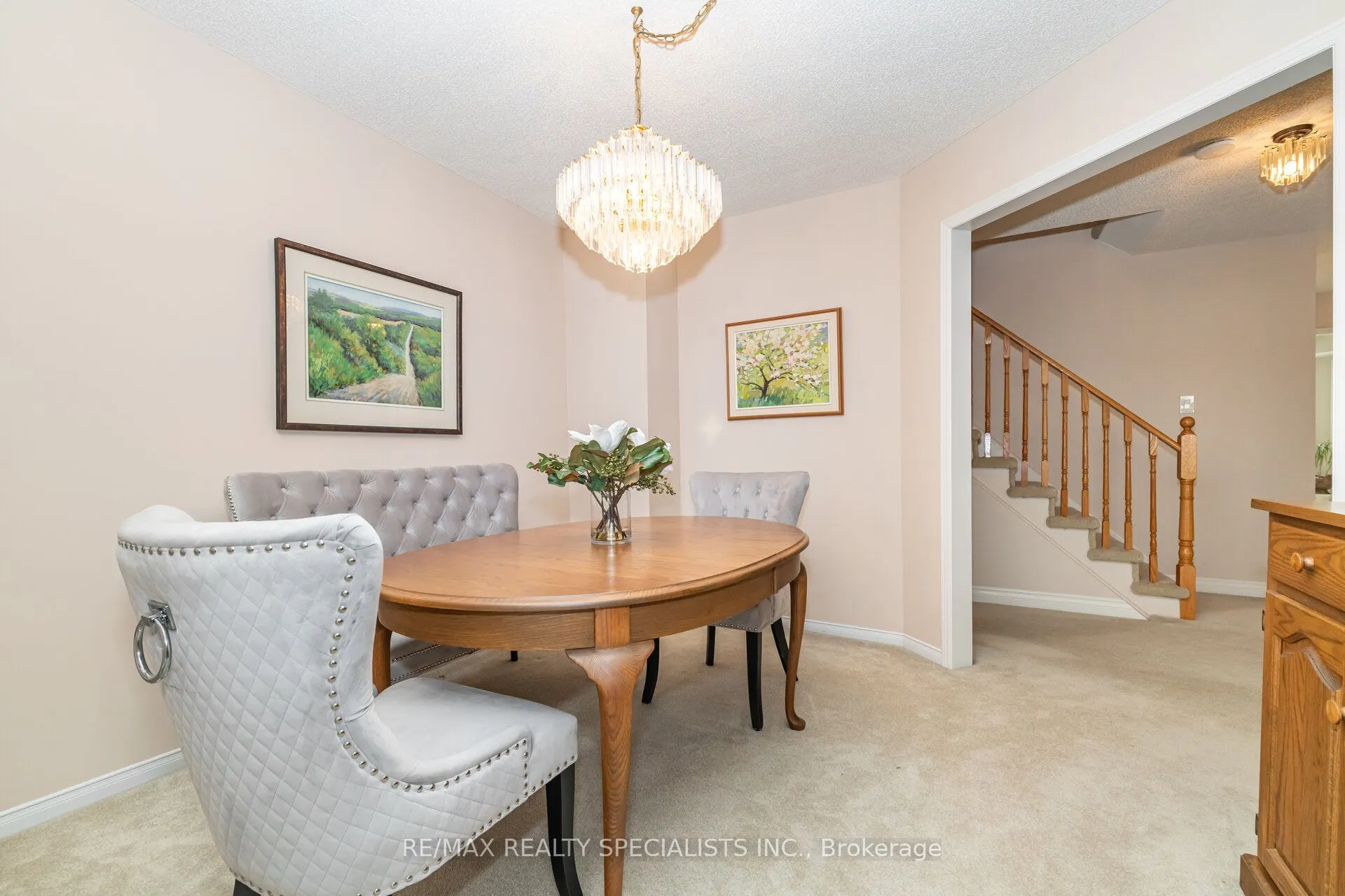 16 Wooliston Crescent