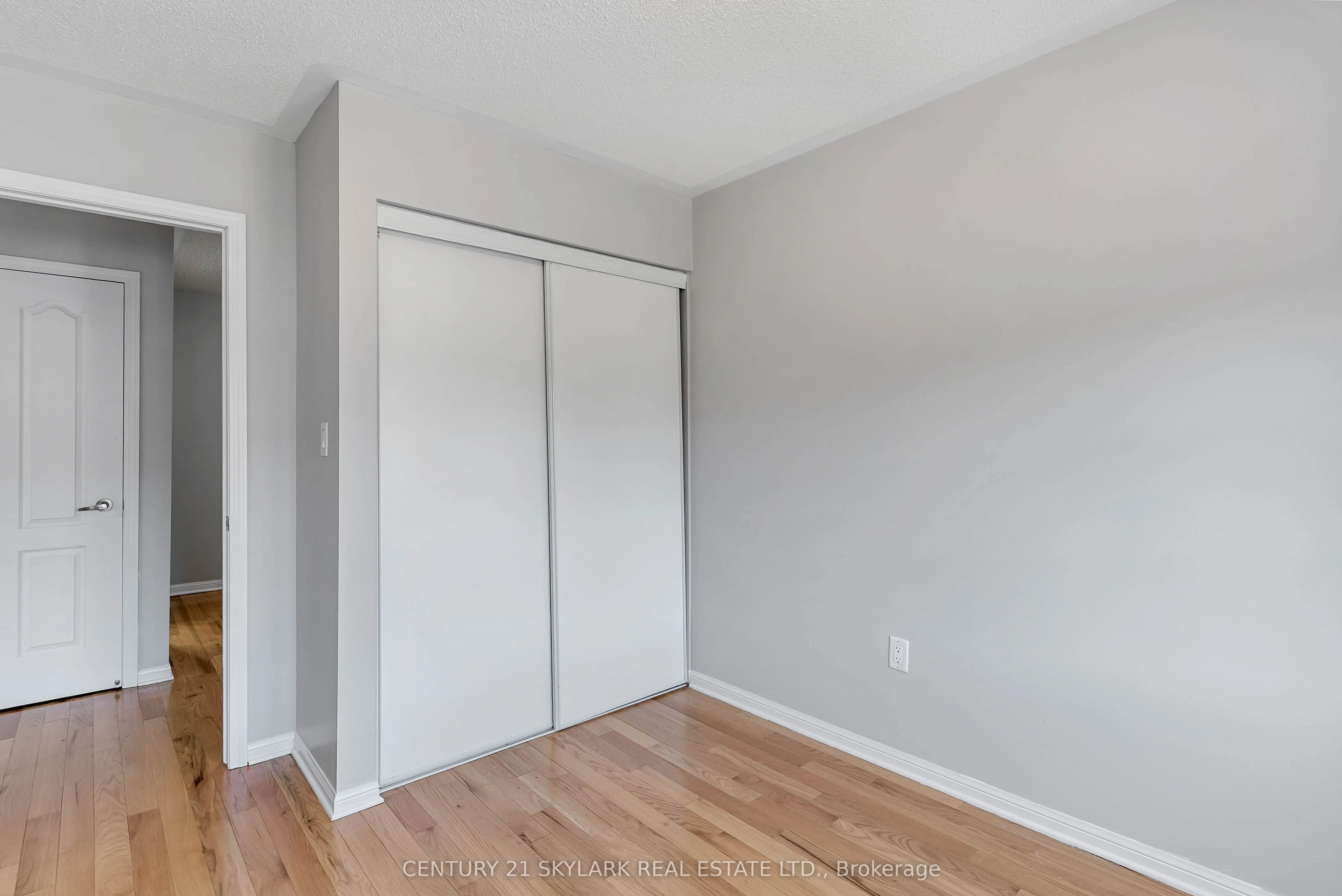 920 Deverell Place