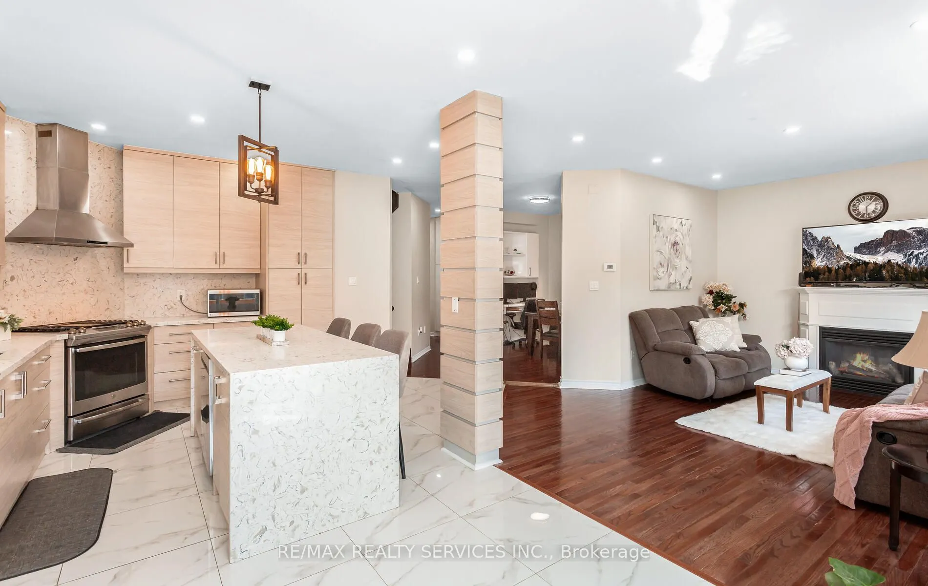 3770 Brinwood Gate