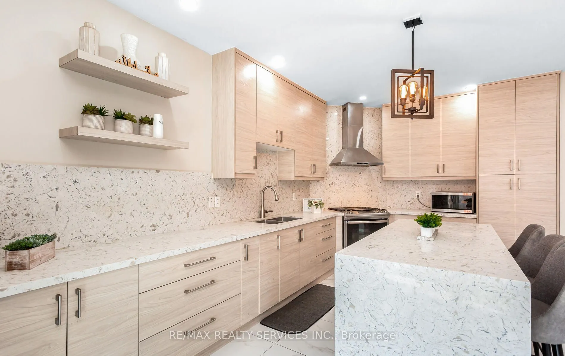 3770 Brinwood Gate