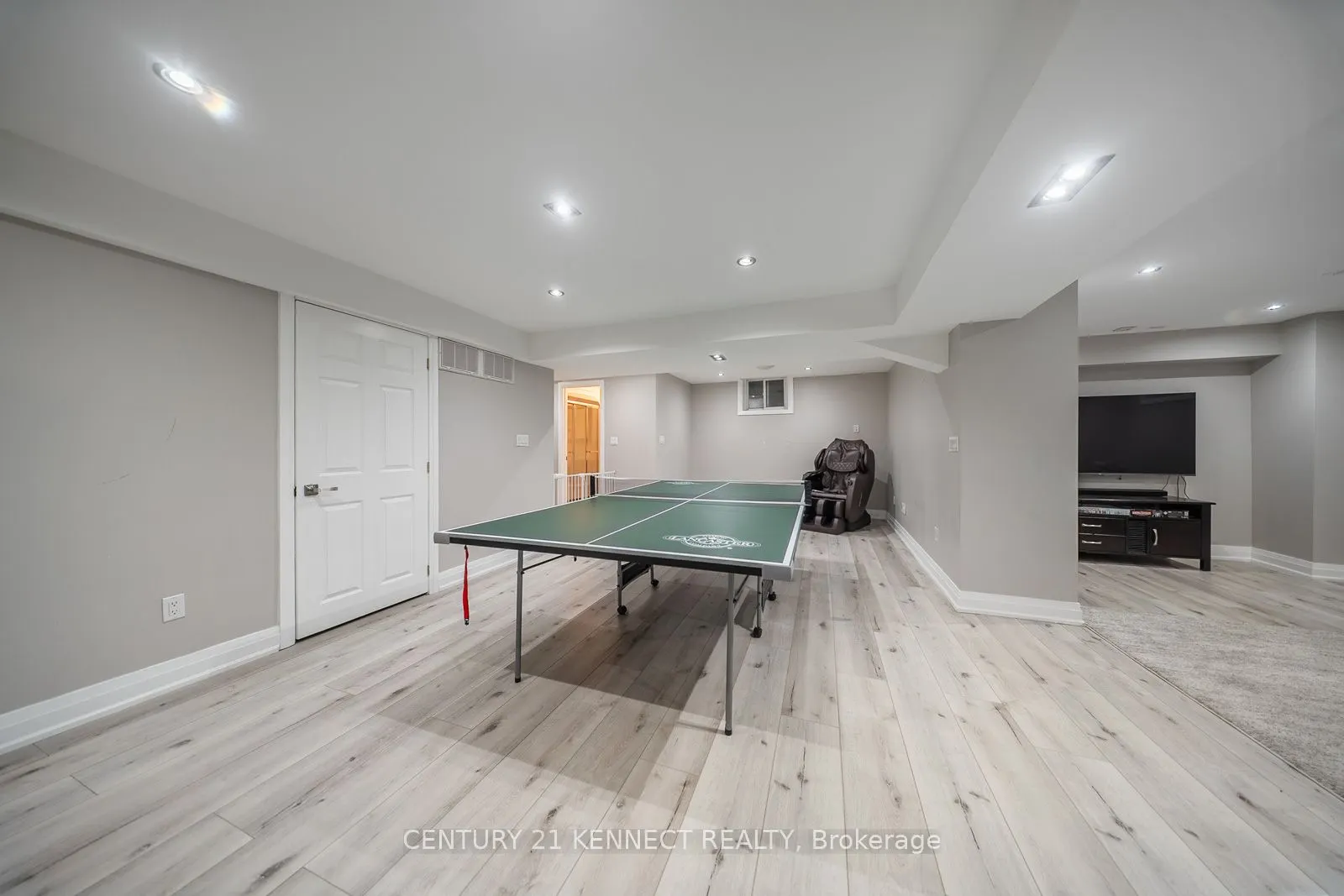 656 Kaiser Drive