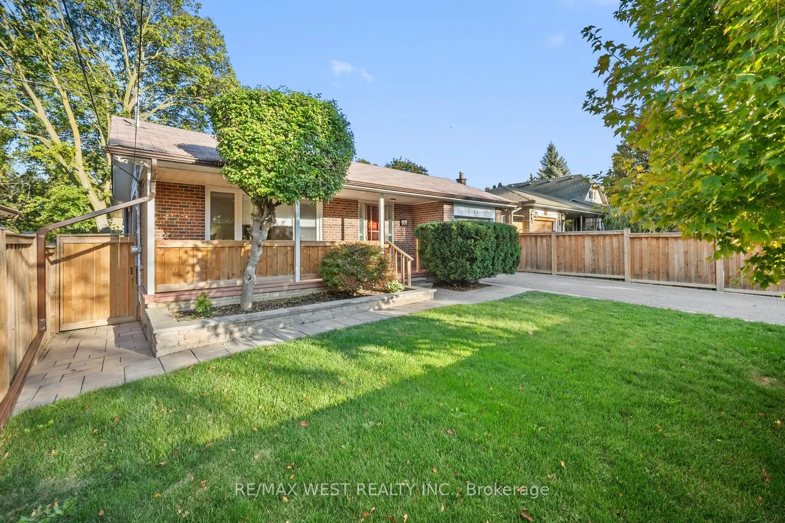 47 Gibson Avenue