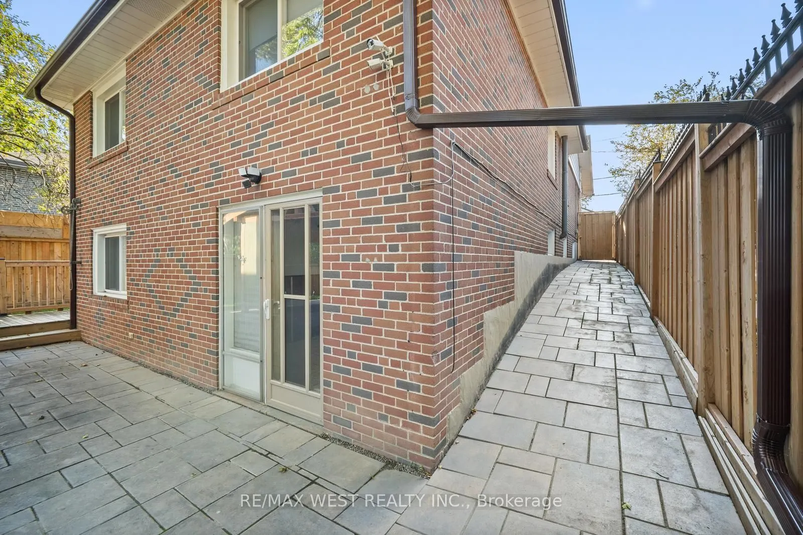 47 Gibson Avenue