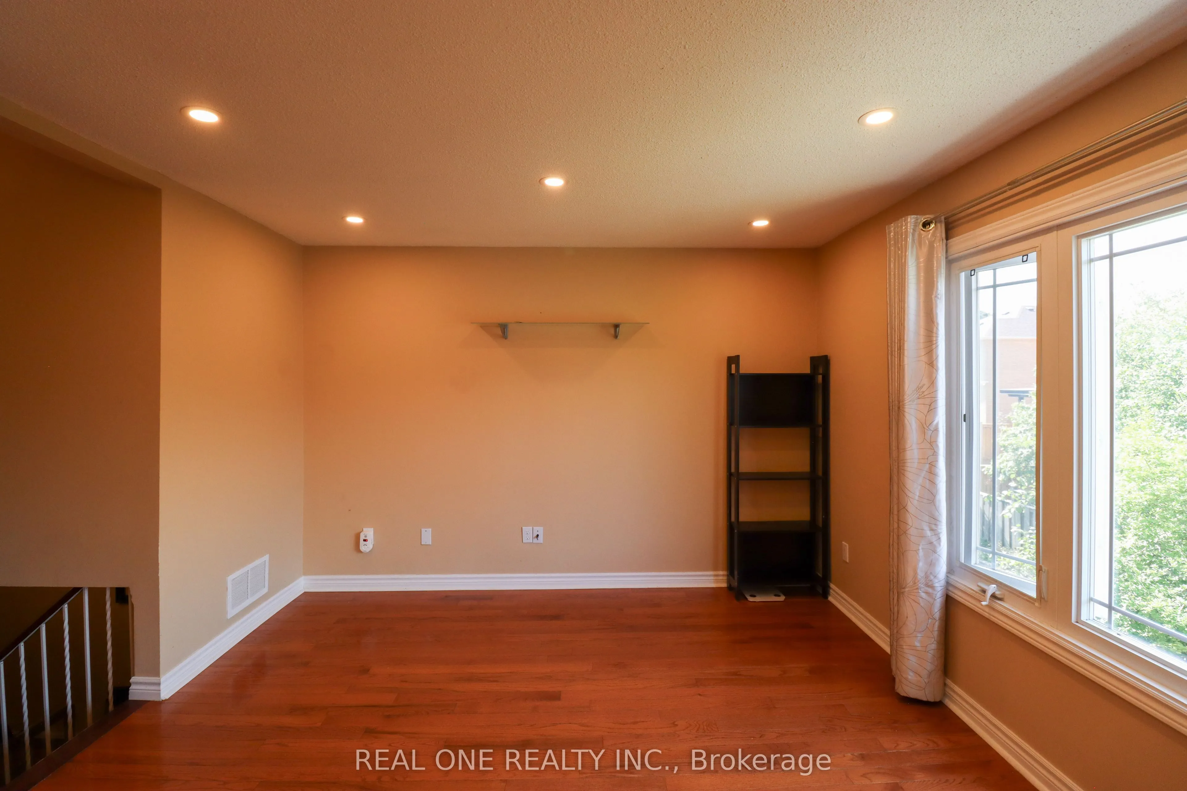 4139 Quaker Hill Drive