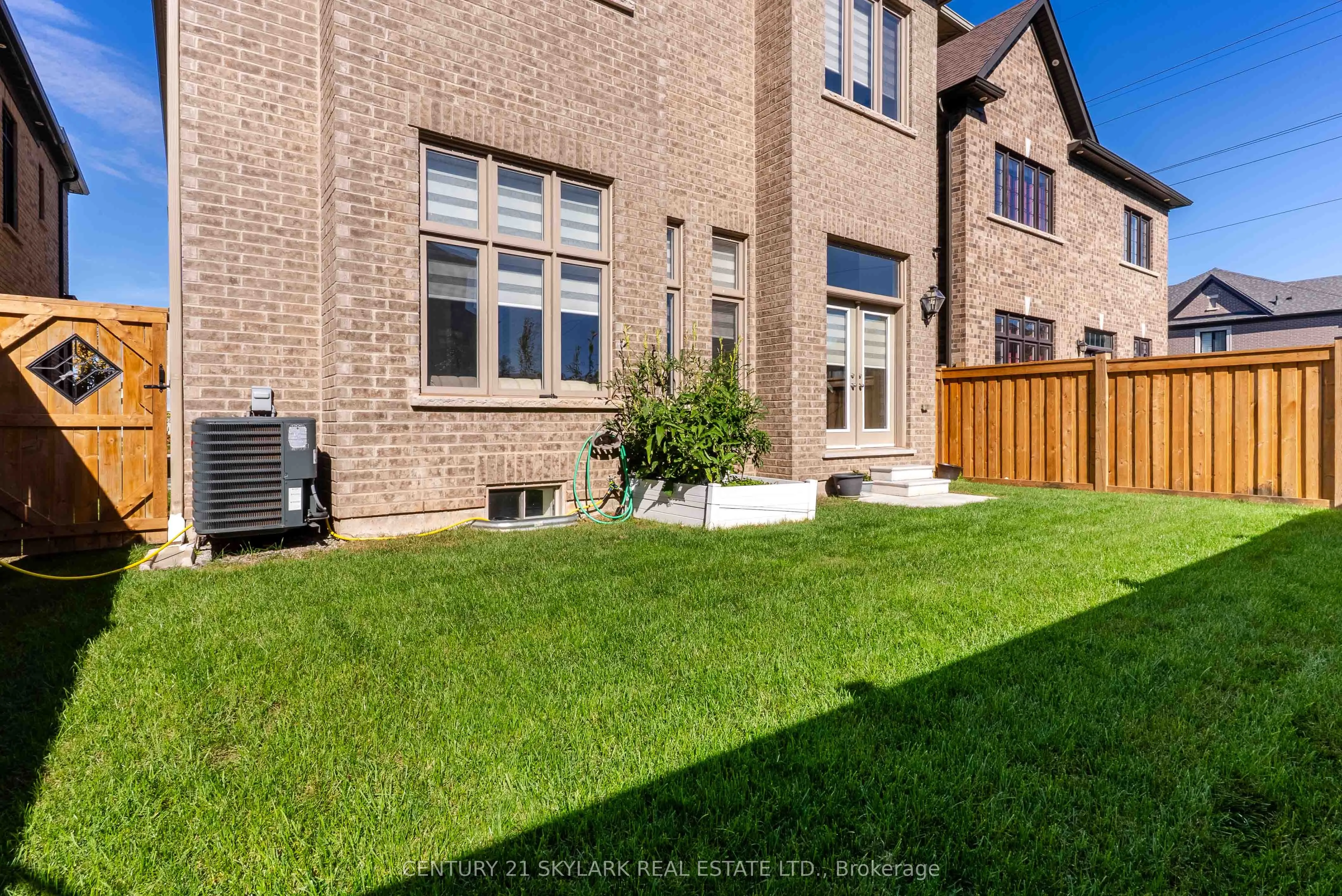 2404 Edward Leaver Trail