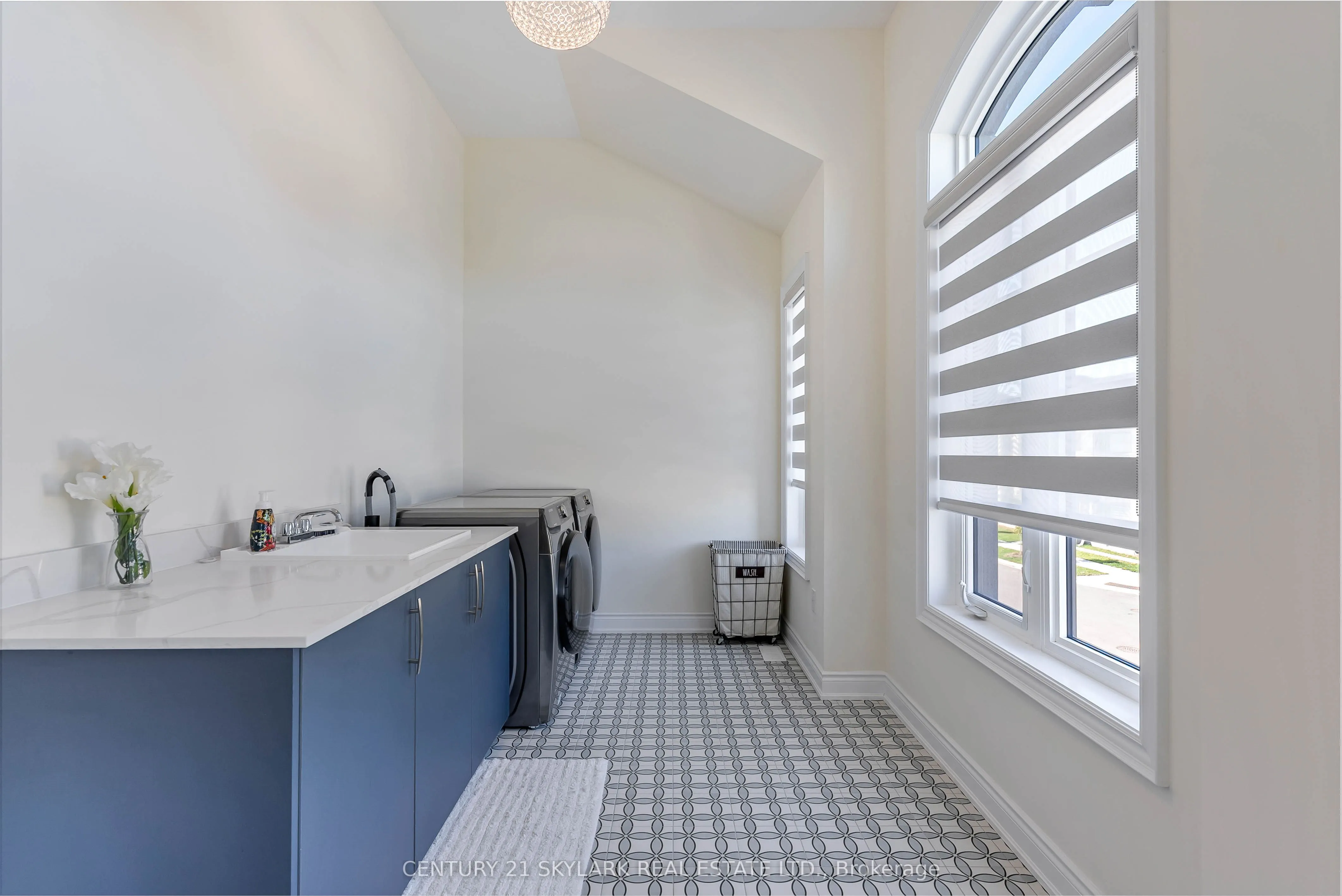 2404 Edward Leaver Trail