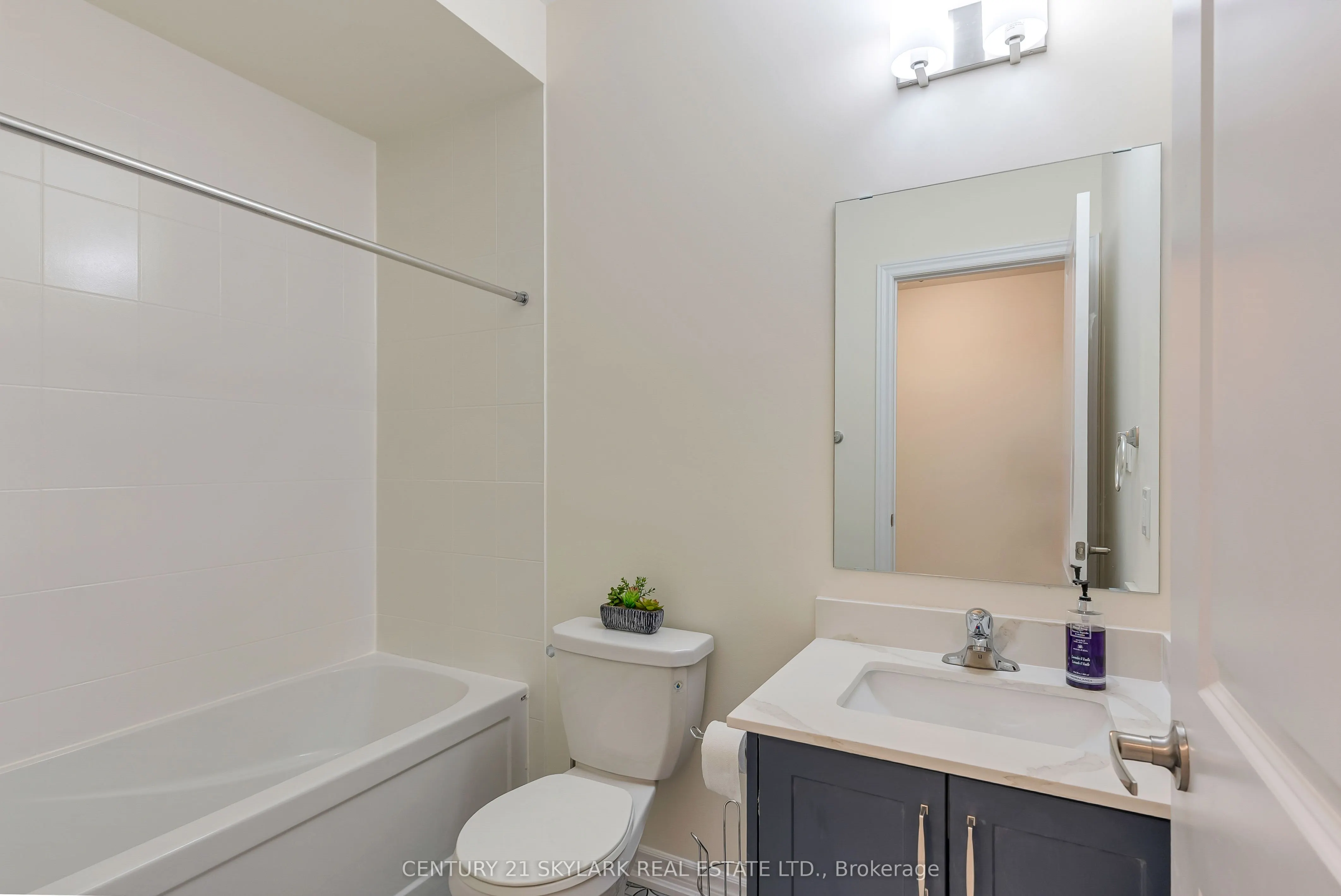 2404 Edward Leaver Trail