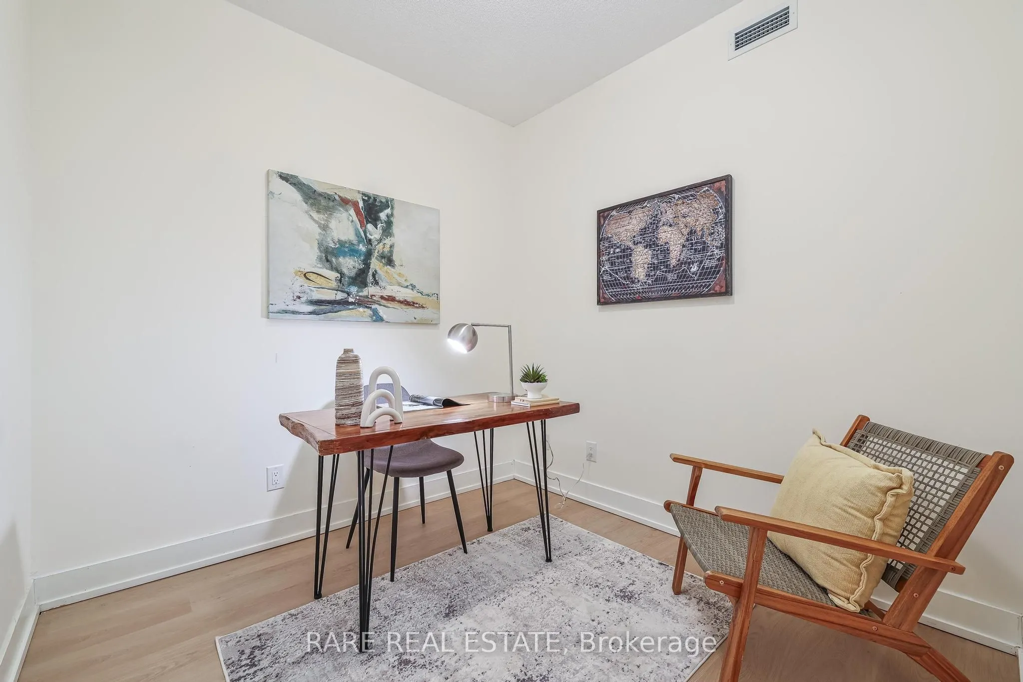 1638 Bloor Street W, #607