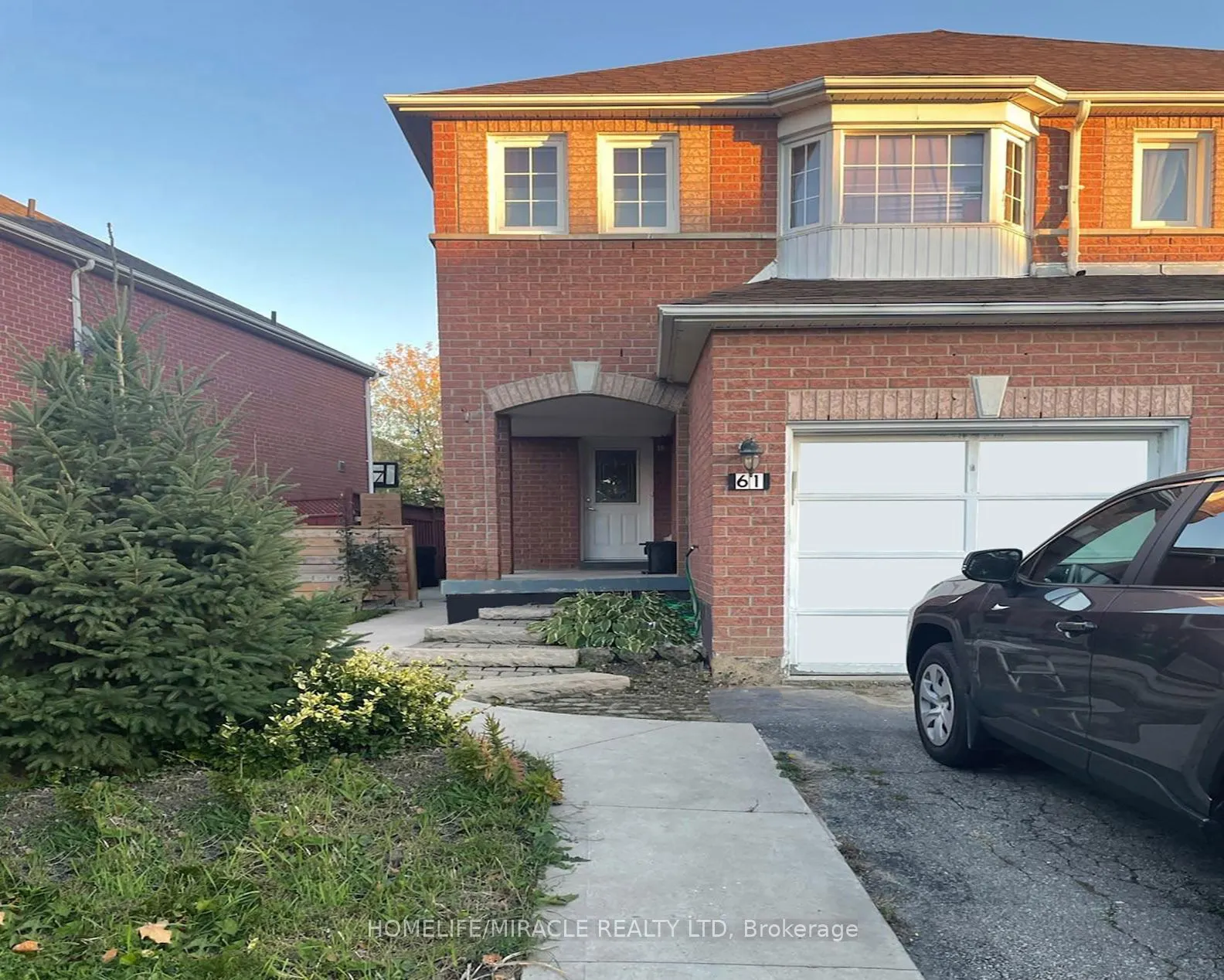 61 Carrie Crescent