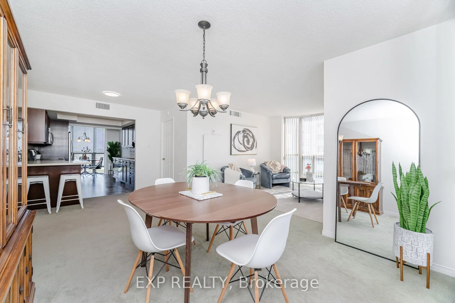 5090 Pinedale Avenue, #806