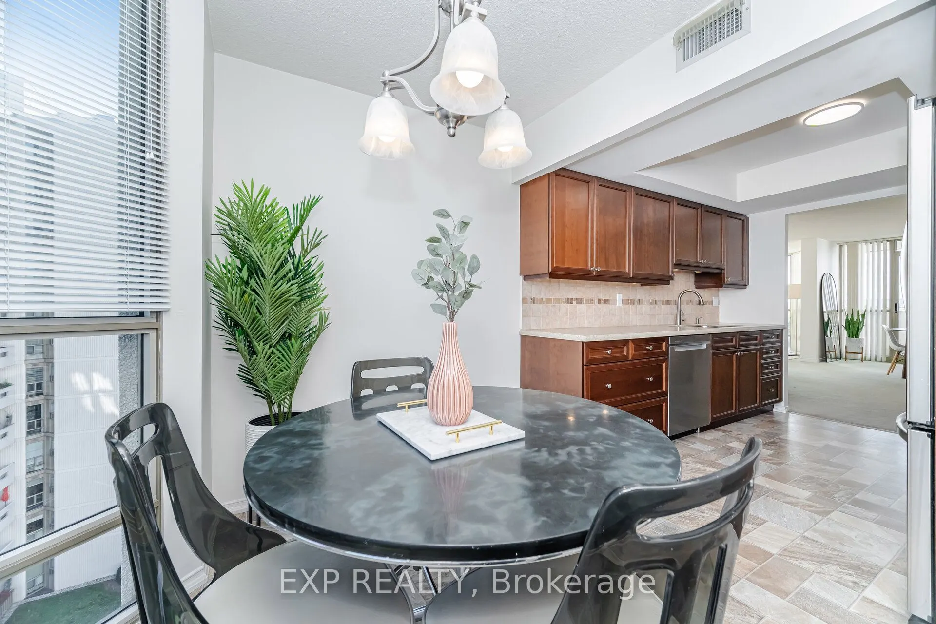 5090 Pinedale Avenue, #806