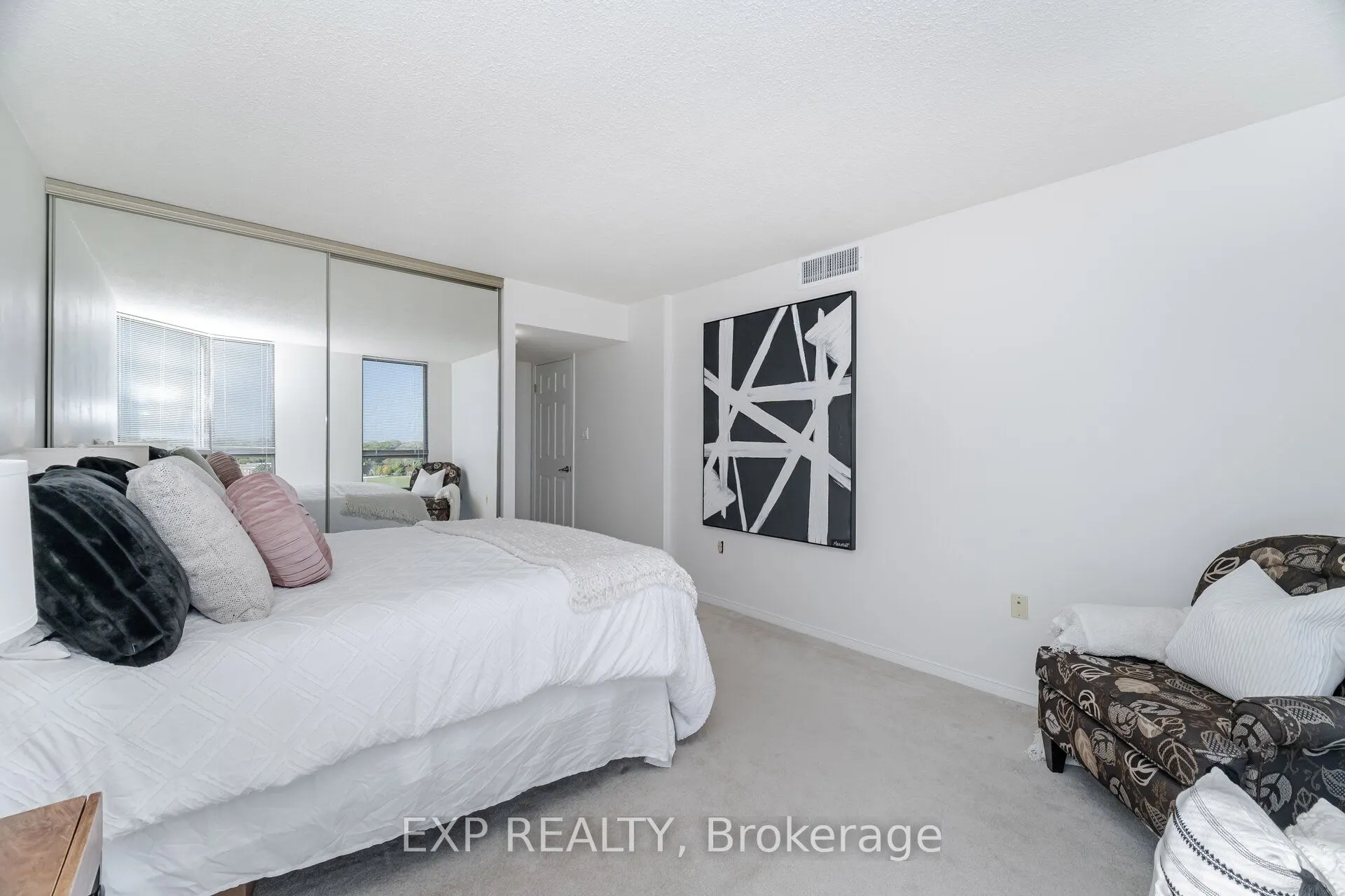 5090 Pinedale Avenue, #806