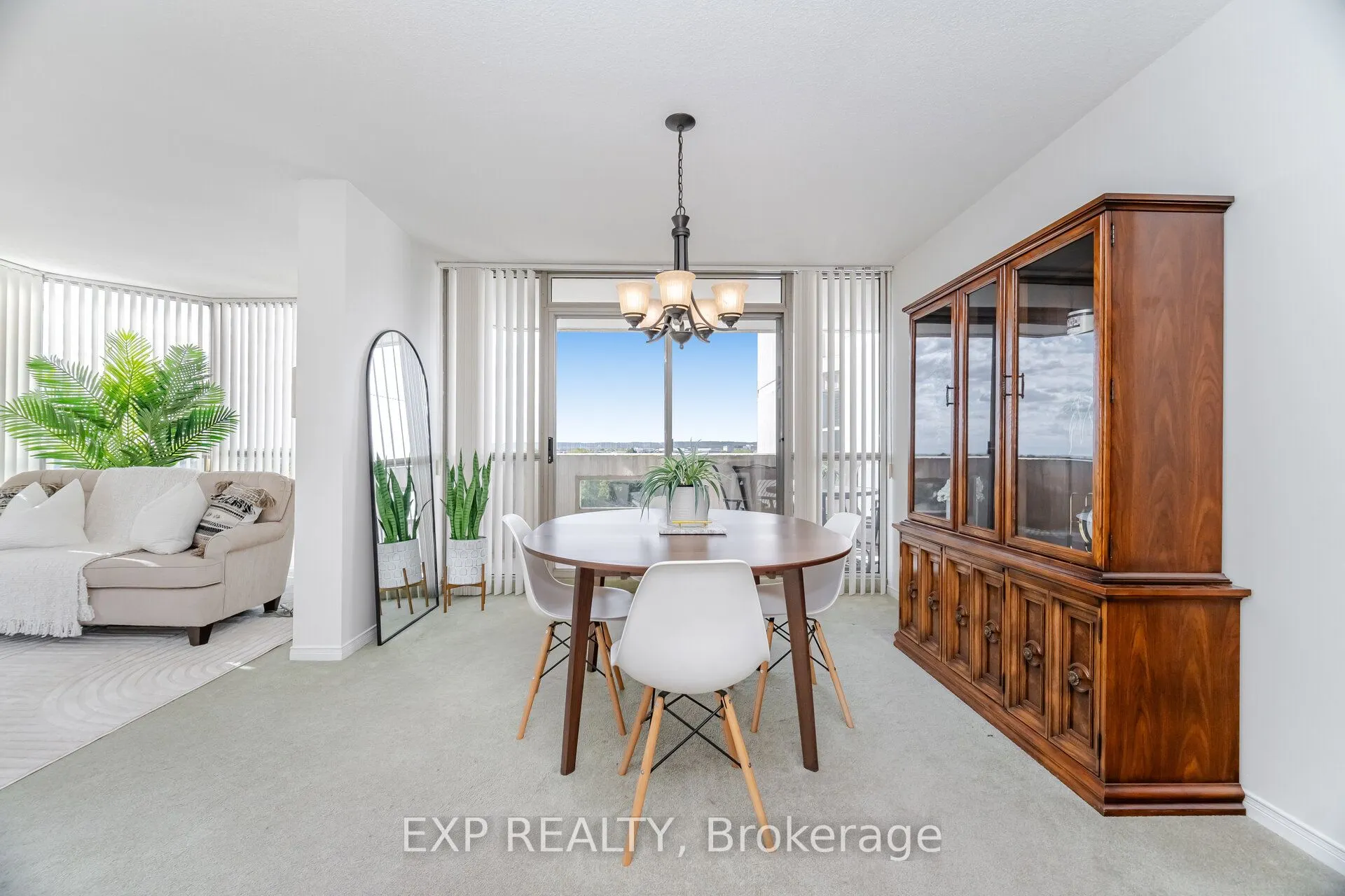 5090 Pinedale Avenue, #806