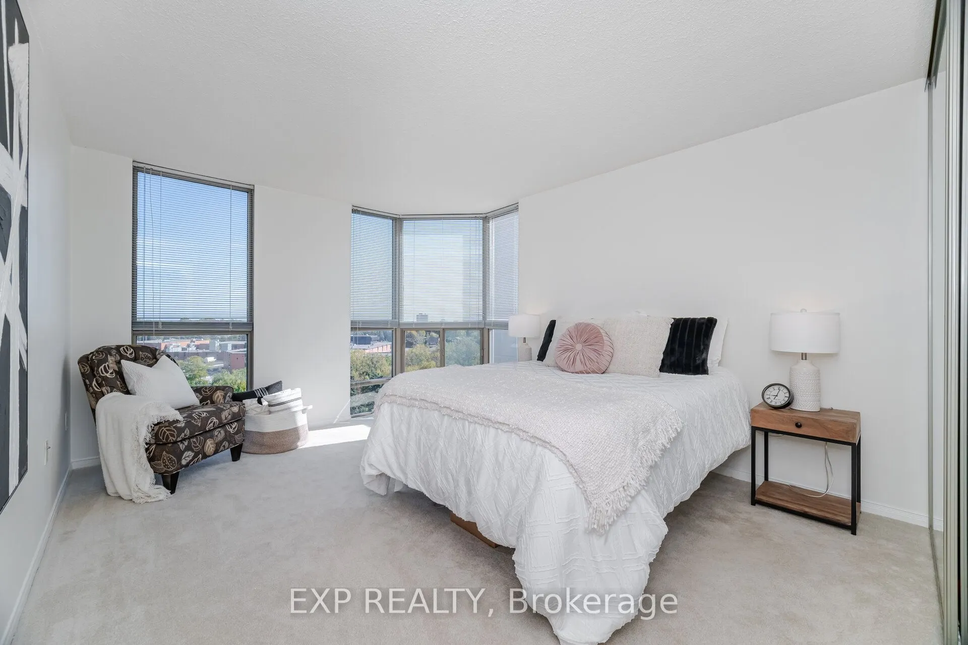 5090 Pinedale Avenue, #806